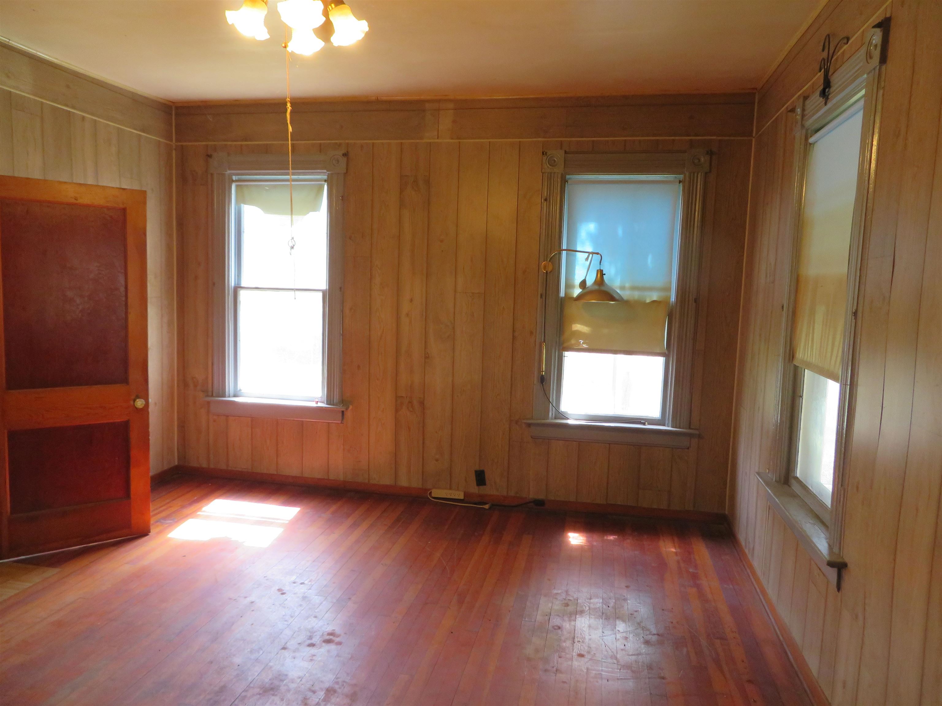 507 COTTAGE STREET, Merrill, Wisconsin 54452, 4 Bedrooms Bedrooms, ,1 BathroomBathrooms,Residential,For Sale,507 COTTAGE STREET,22601927