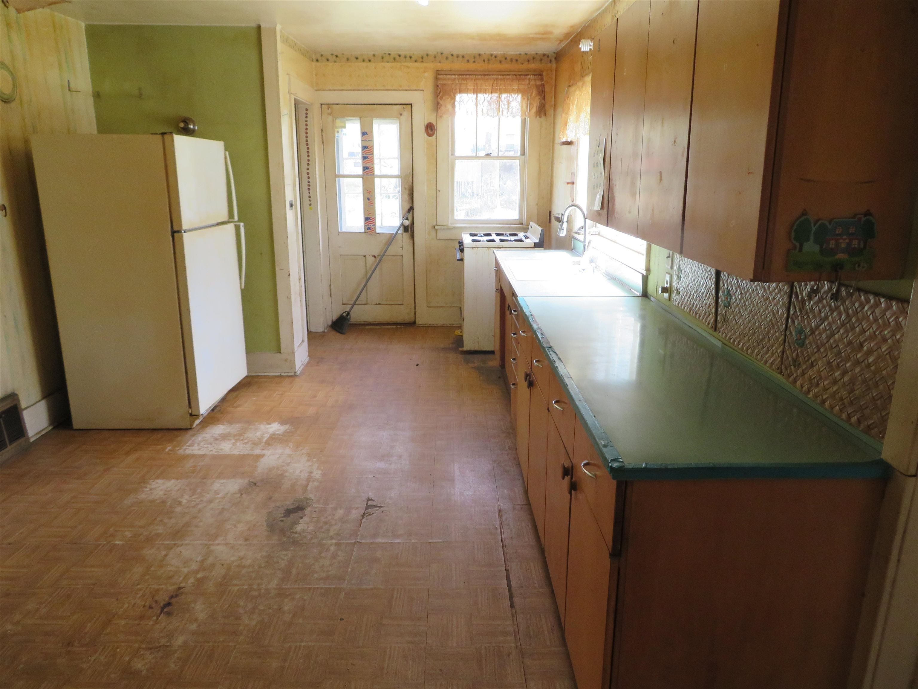 507 COTTAGE STREET, Merrill, Wisconsin 54452, 4 Bedrooms Bedrooms, ,1 BathroomBathrooms,Residential,For Sale,507 COTTAGE STREET,22601927