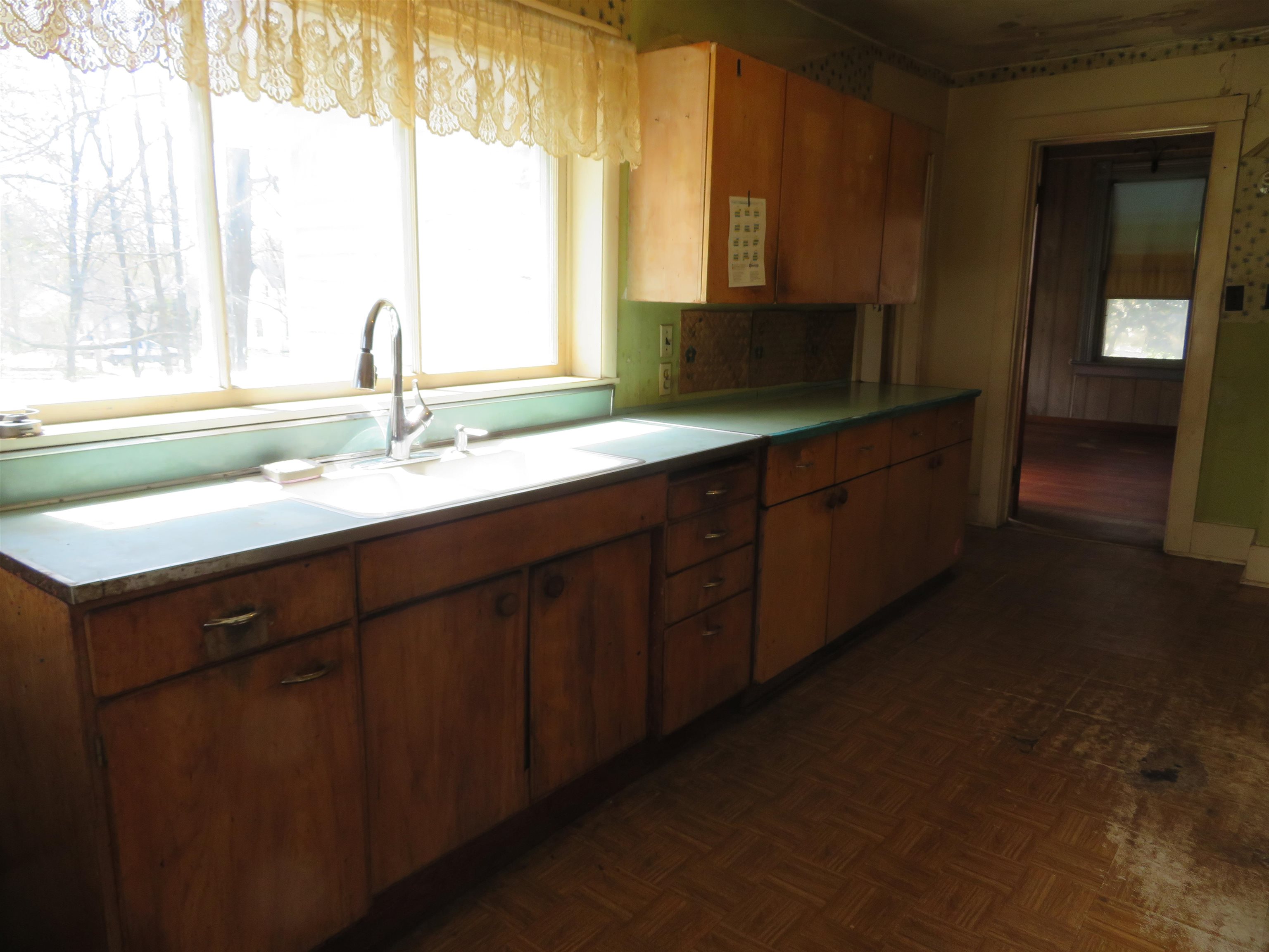 507 COTTAGE STREET, Merrill, Wisconsin 54452, 4 Bedrooms Bedrooms, ,1 BathroomBathrooms,Residential,For Sale,507 COTTAGE STREET,22601927