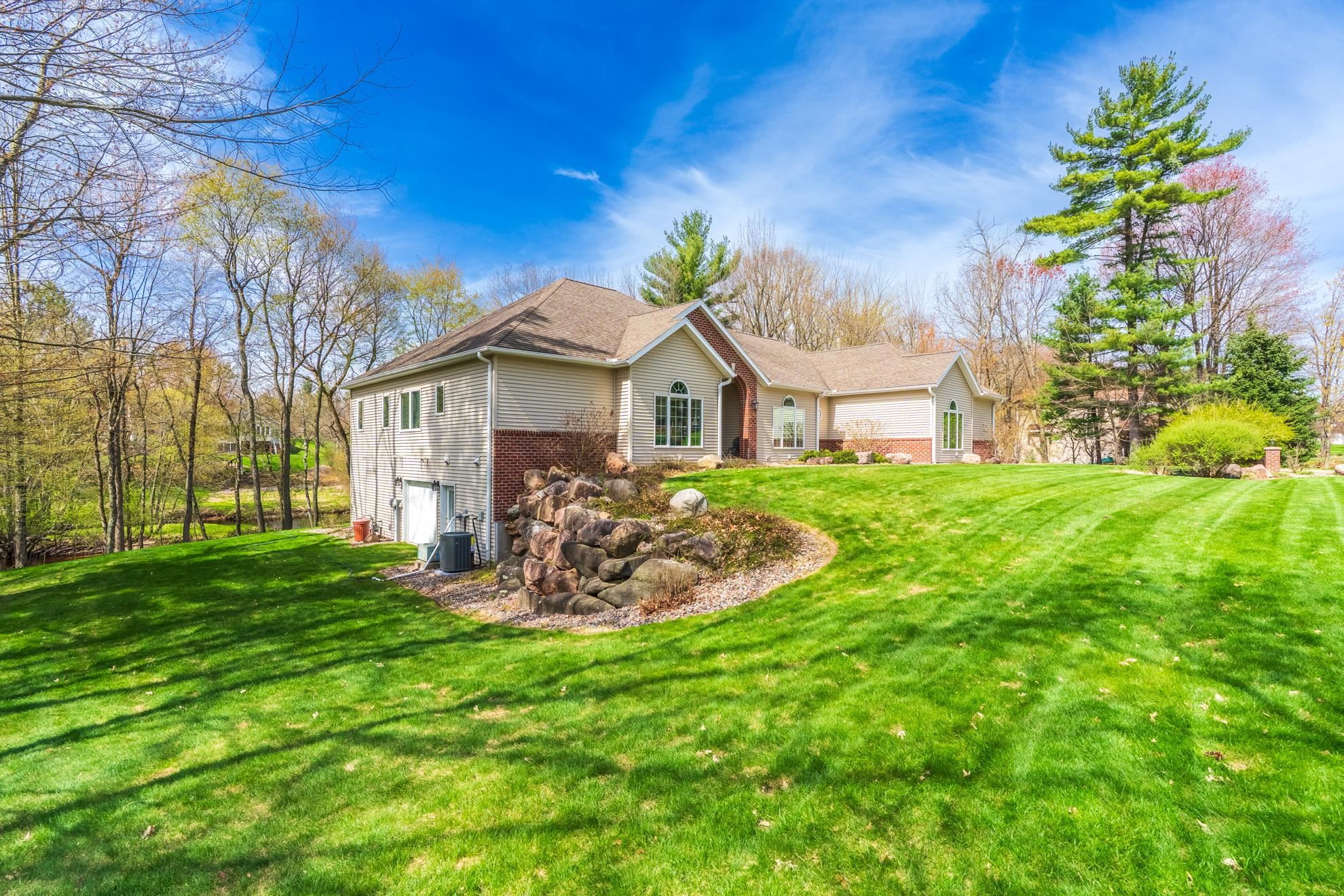 5911 RIVER PINES COURT, Weston, Wisconsin 54476, 4 Bedrooms Bedrooms, ,3 BathroomsBathrooms,Residential,For Sale,5911 RIVER PINES COURT,22601930