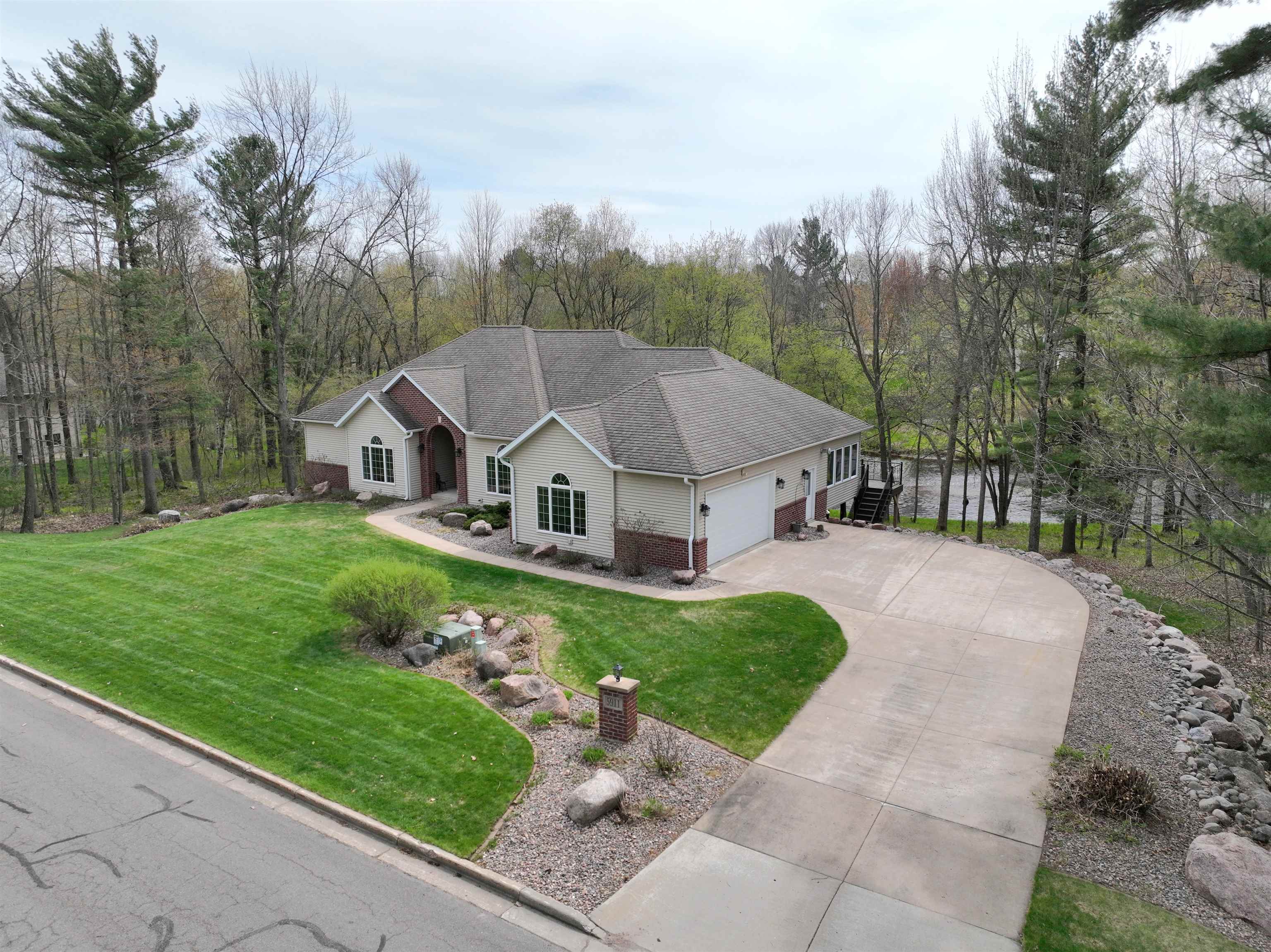 5911 RIVER PINES COURT, Weston, Wisconsin 54476, 4 Bedrooms Bedrooms, ,3 BathroomsBathrooms,Residential,For Sale,5911 RIVER PINES COURT,22601930