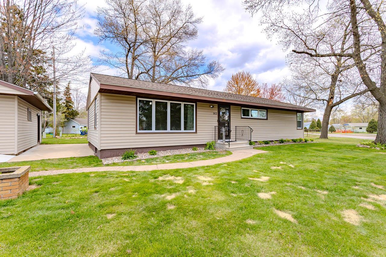 903 6TH STREET, Mosinee, Wisconsin 54455-9999, 3 Bedrooms Bedrooms, ,2 BathroomsBathrooms,Residential,For Sale,903 6TH STREET,22601932
