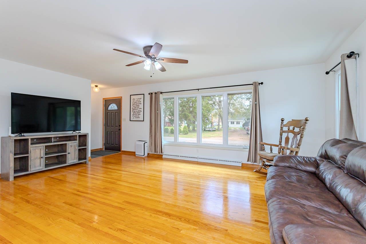 903 6TH STREET, Mosinee, Wisconsin 54455-9999, 3 Bedrooms Bedrooms, ,2 BathroomsBathrooms,Residential,For Sale,903 6TH STREET,22601932