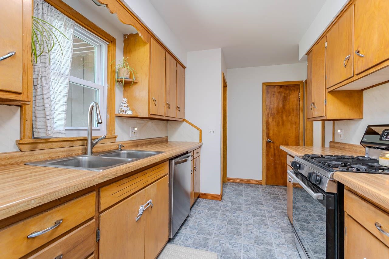 903 6TH STREET, Mosinee, Wisconsin 54455-9999, 3 Bedrooms Bedrooms, ,2 BathroomsBathrooms,Residential,For Sale,903 6TH STREET,22601932