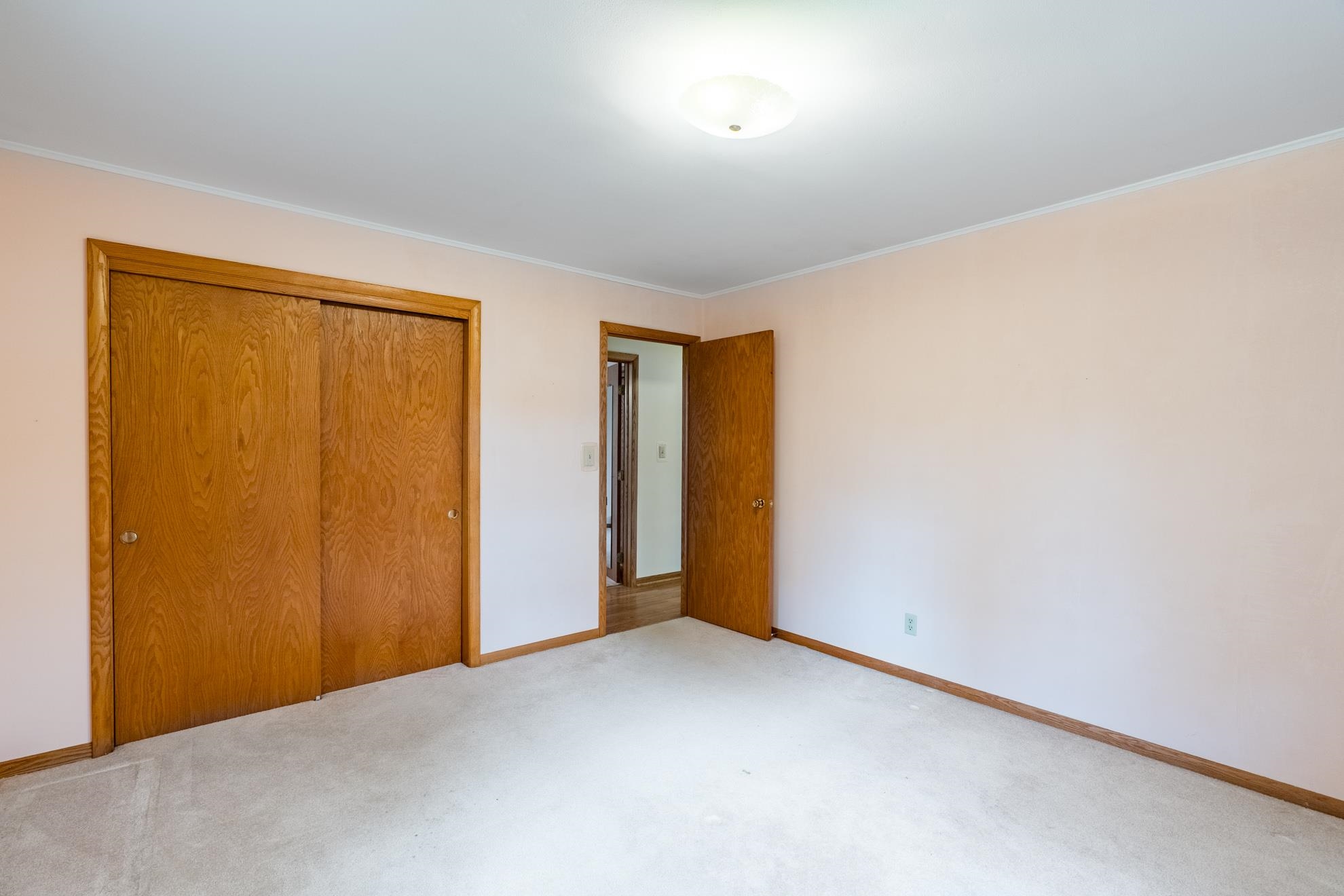2602 MERRILL AVENUE, Wausau, Wisconsin 54401, 3 Bedrooms Bedrooms, ,1 BathroomBathrooms,Residential,For Sale,2602 MERRILL AVENUE,22601933