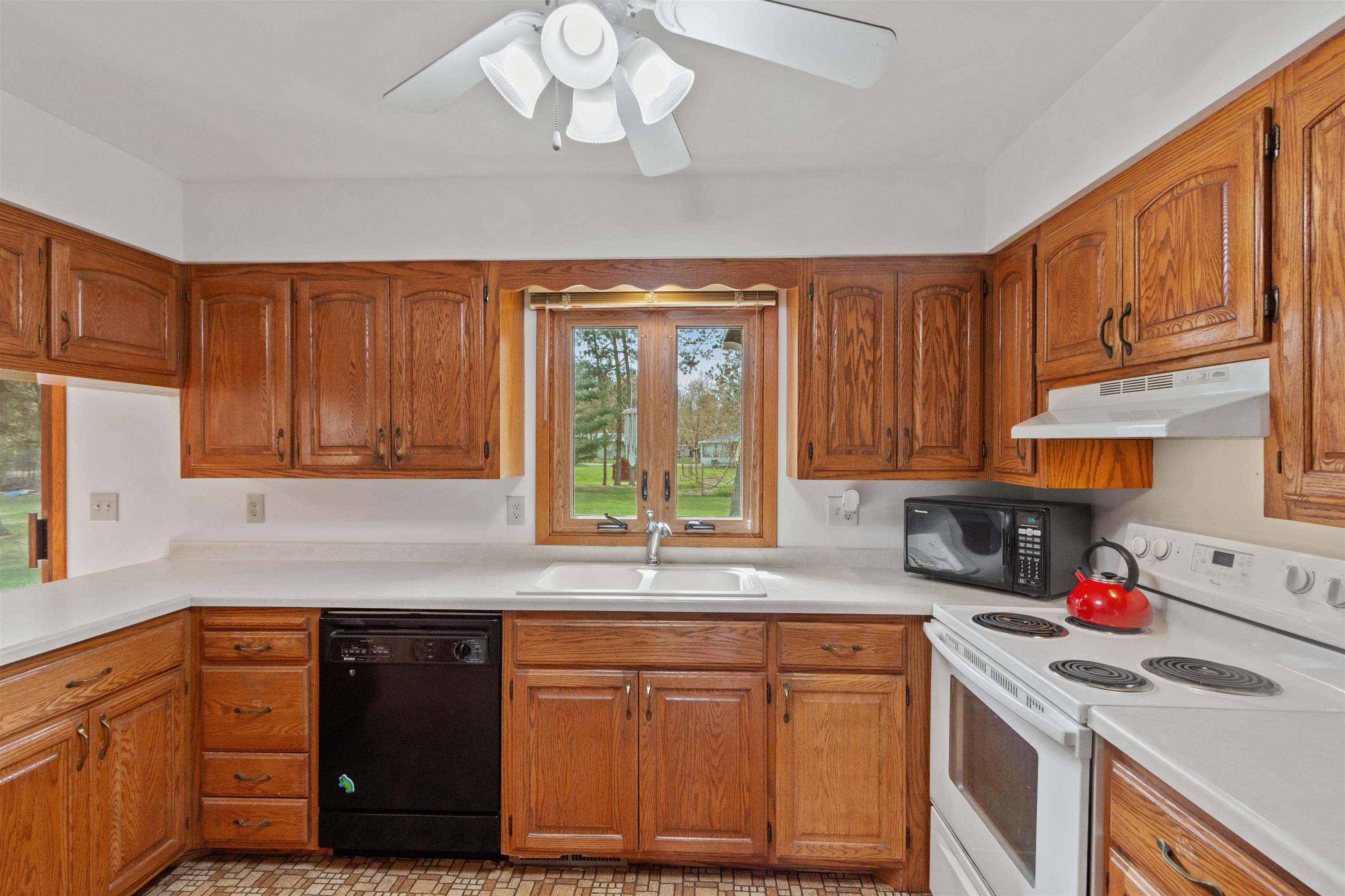 1710 S 46TH STREET, Wisconsin Rapids, Wisconsin 54494, 4 Bedrooms Bedrooms, ,2 BathroomsBathrooms,Residential,For Sale,1710 S 46TH STREET,22601936