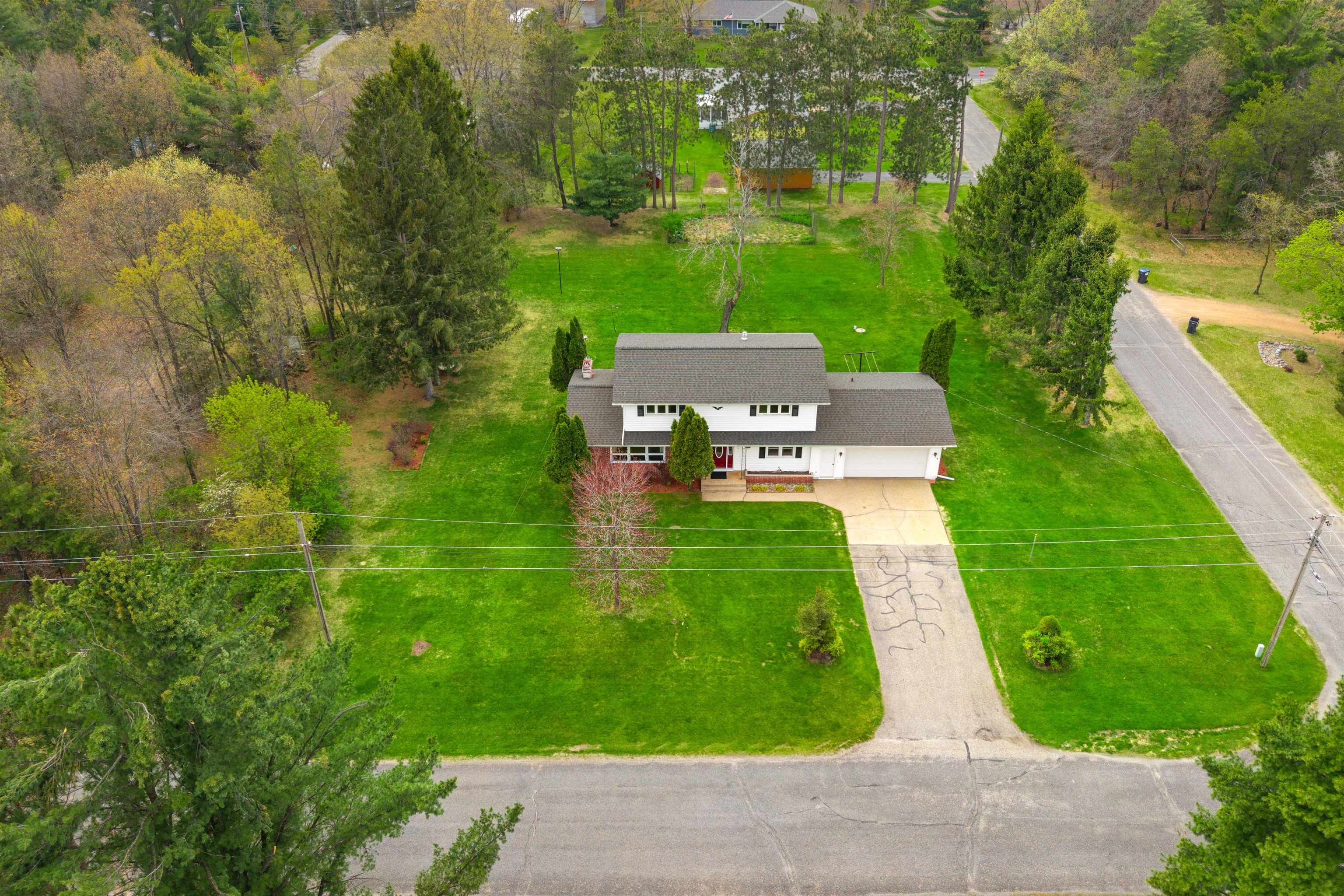 1710 S 46TH STREET, Wisconsin Rapids, Wisconsin 54494, 4 Bedrooms Bedrooms, ,2 BathroomsBathrooms,Residential,For Sale,1710 S 46TH STREET,22601936