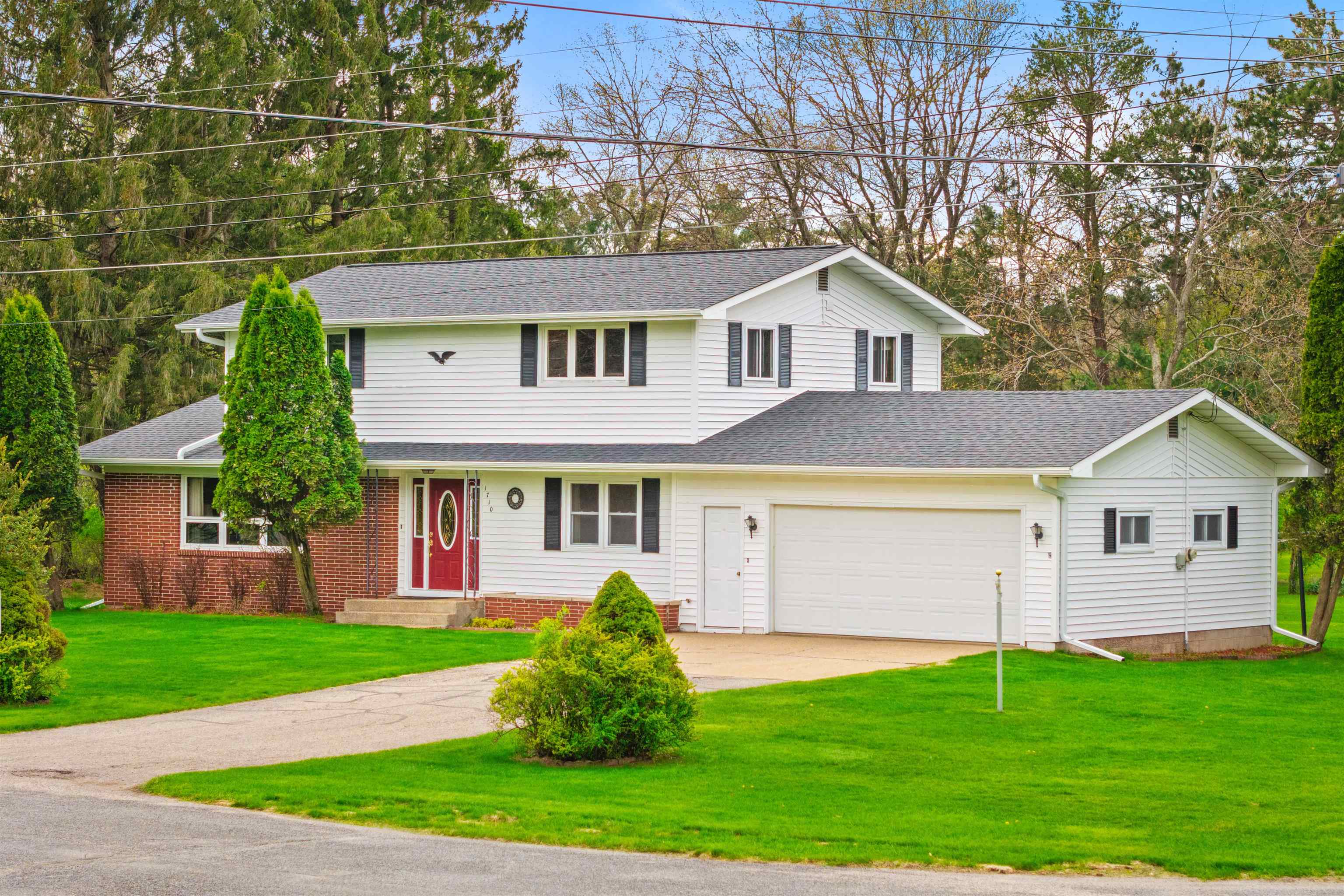 1710 S 46TH STREET, Wisconsin Rapids, Wisconsin 54494, 4 Bedrooms Bedrooms, ,2 BathroomsBathrooms,Residential,For Sale,1710 S 46TH STREET,22601936
