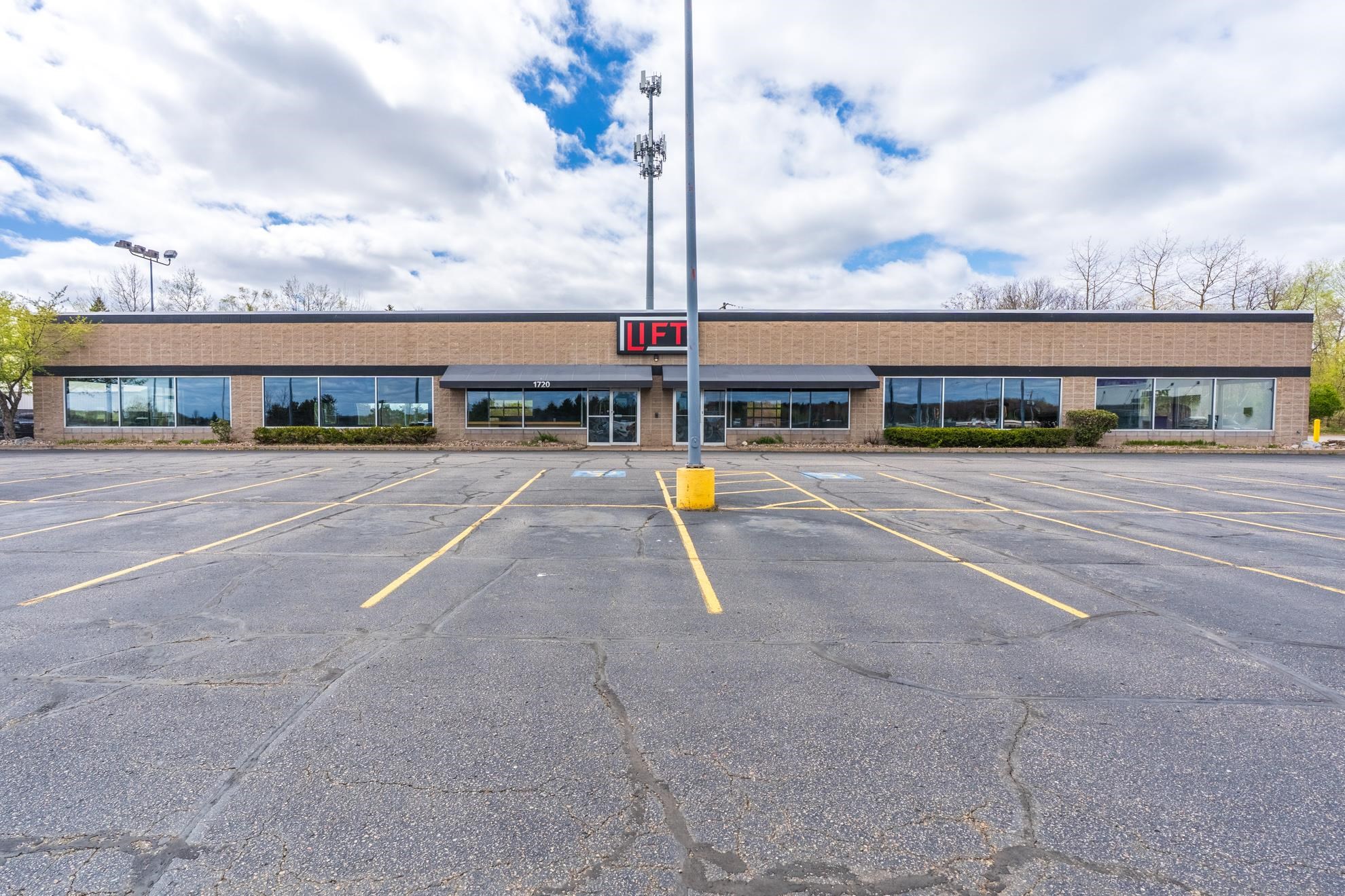 1720 N US HIGHWAY 51, Wausau, Wisconsin 54401, ,Commercial/industrial,For Sale,1720 N US HIGHWAY 51,22601950