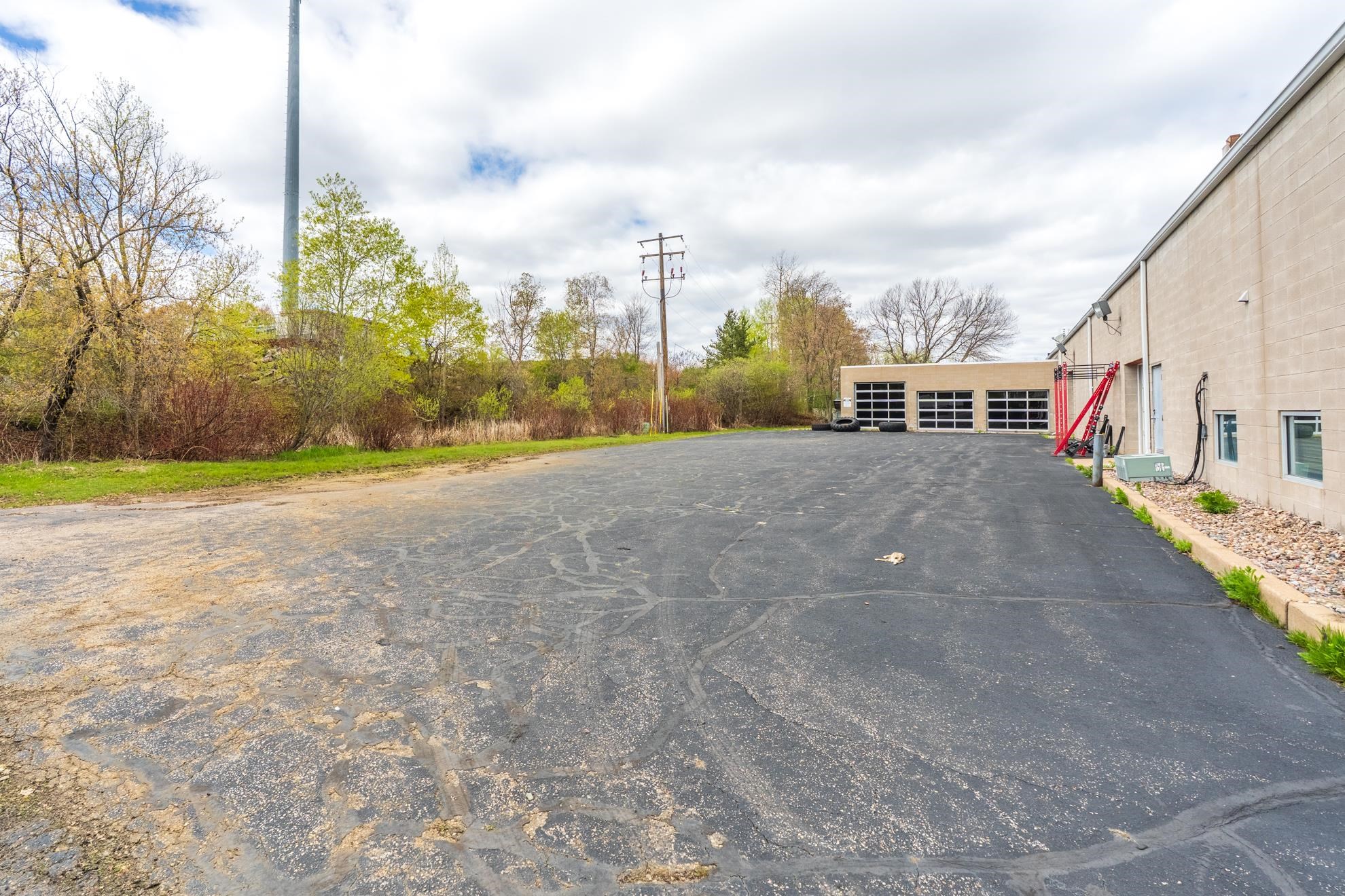1720 N US HIGHWAY 51, Wausau, Wisconsin 54401, ,Commercial/industrial,For Sale,1720 N US HIGHWAY 51,22601950