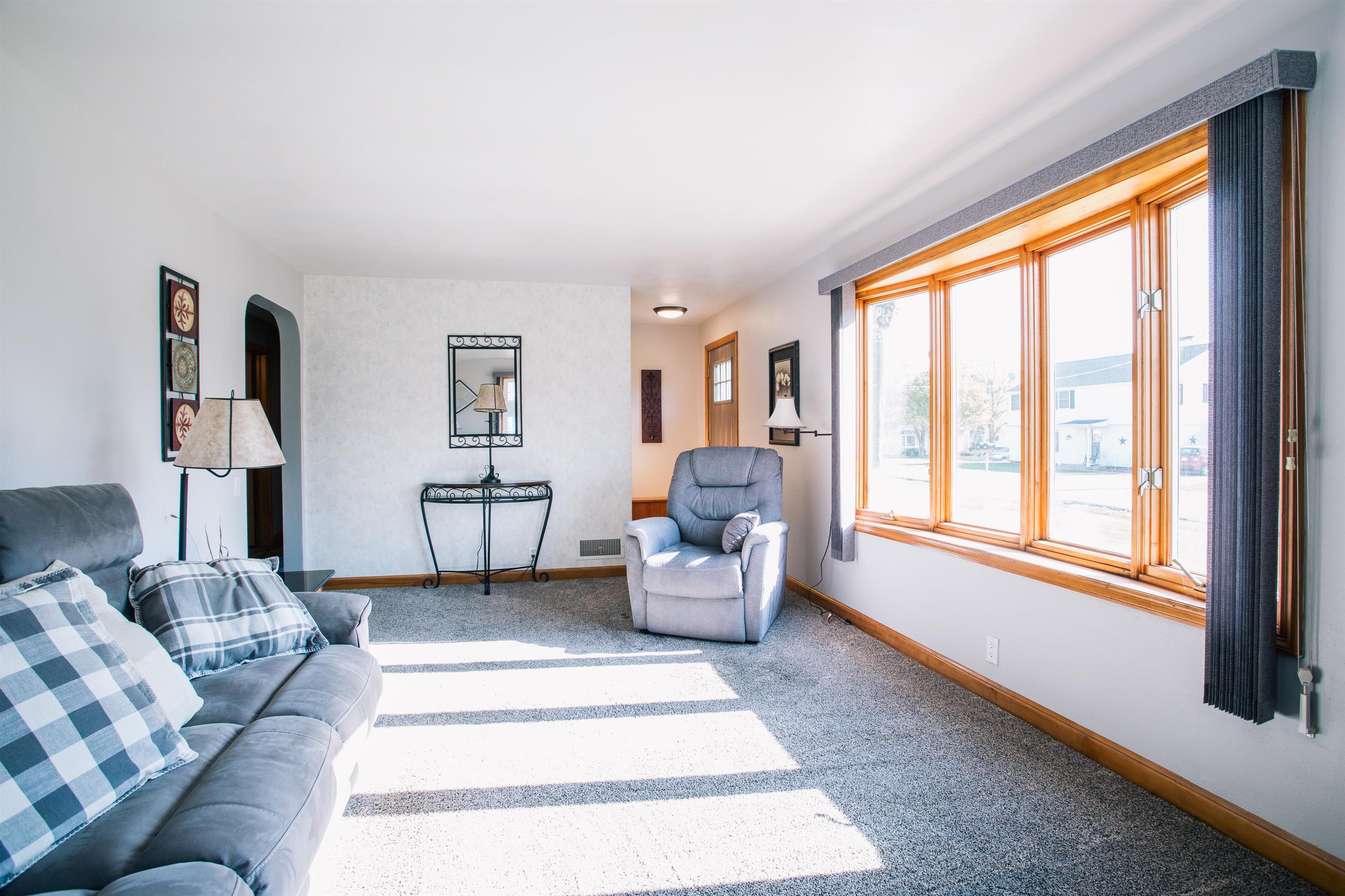 206 S STATE AVENUE, Marshfield, Wisconsin 54449, 2 Bedrooms Bedrooms, ,1 BathroomBathrooms,Residential,For Sale,206 S STATE AVENUE,22601953