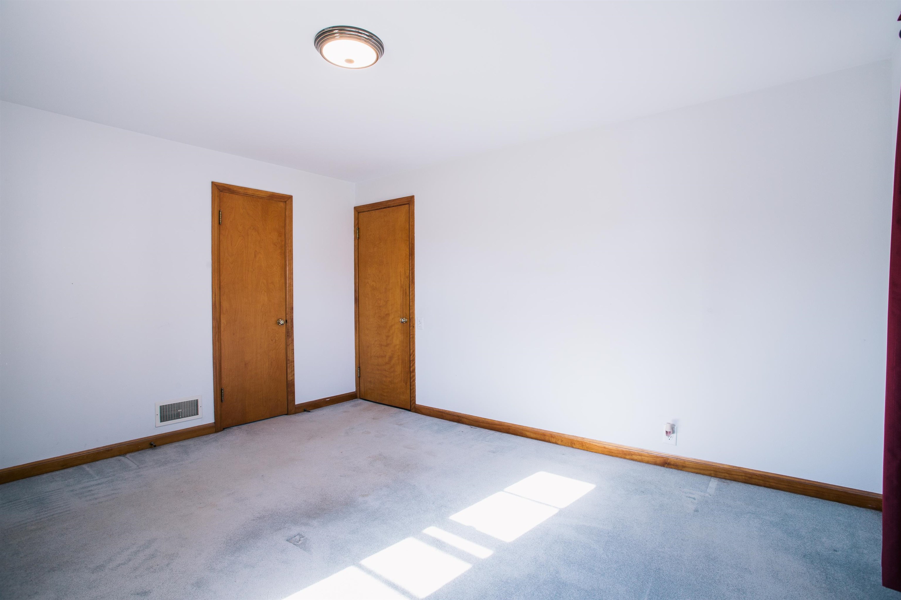 206 S STATE AVENUE, Marshfield, Wisconsin 54449, 2 Bedrooms Bedrooms, ,1 BathroomBathrooms,Residential,For Sale,206 S STATE AVENUE,22601953