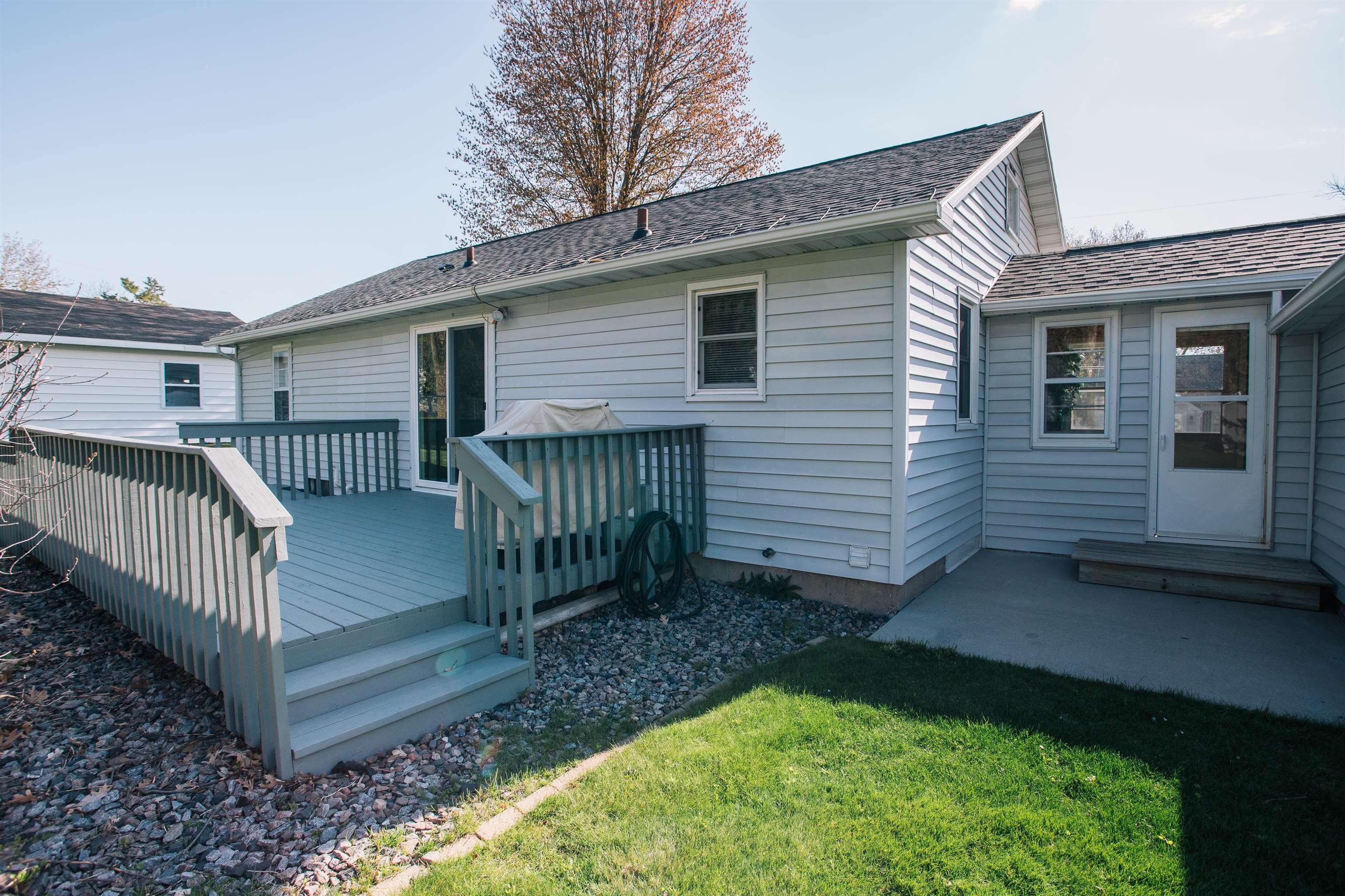 206 S STATE AVENUE, Marshfield, Wisconsin 54449, 2 Bedrooms Bedrooms, ,1 BathroomBathrooms,Residential,For Sale,206 S STATE AVENUE,22601953