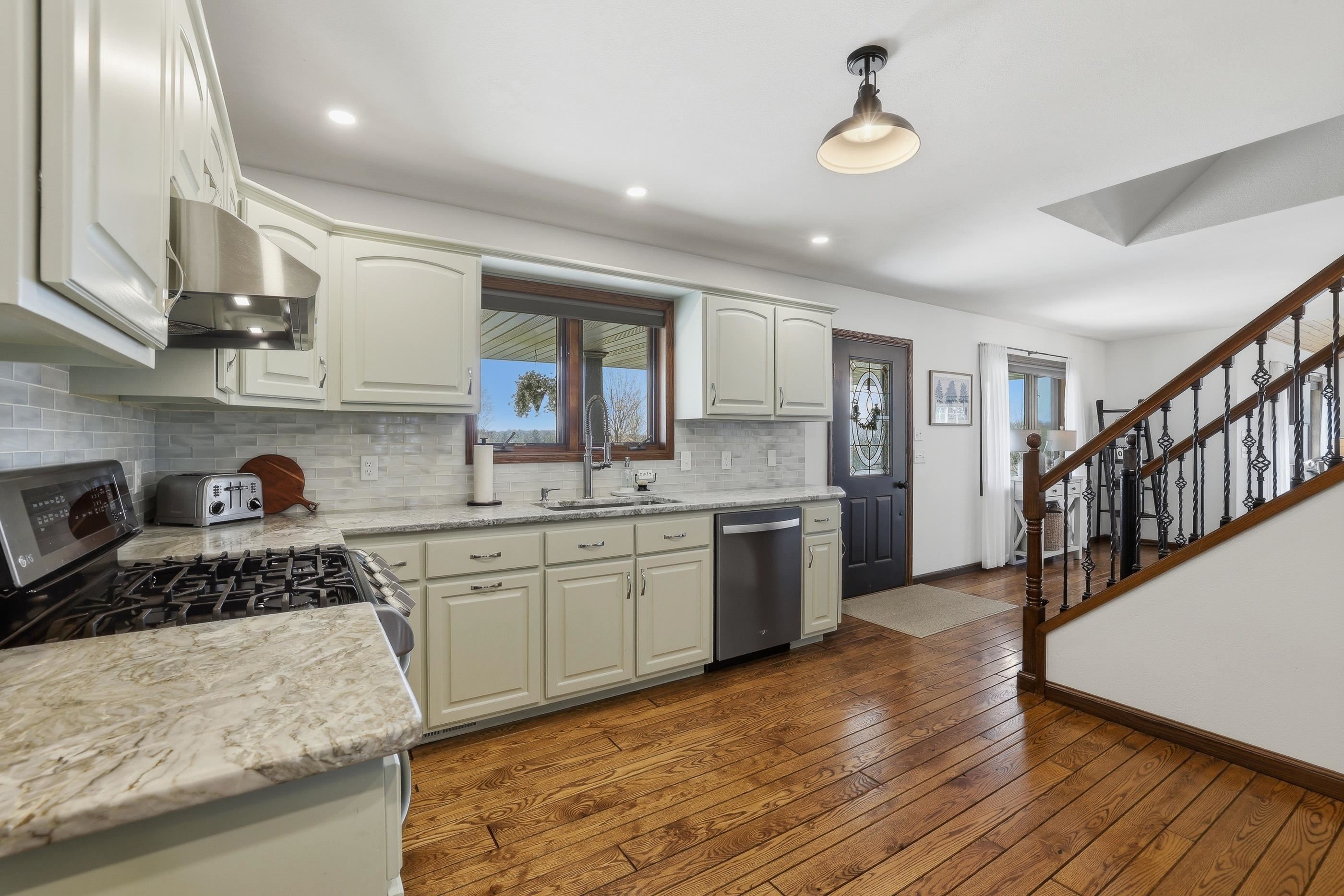 675 DIVINE WAY, Custer, Wisconsin 54423, 3 Bedrooms Bedrooms, ,3 BathroomsBathrooms,Residential,For Sale,675 DIVINE WAY,22601963
