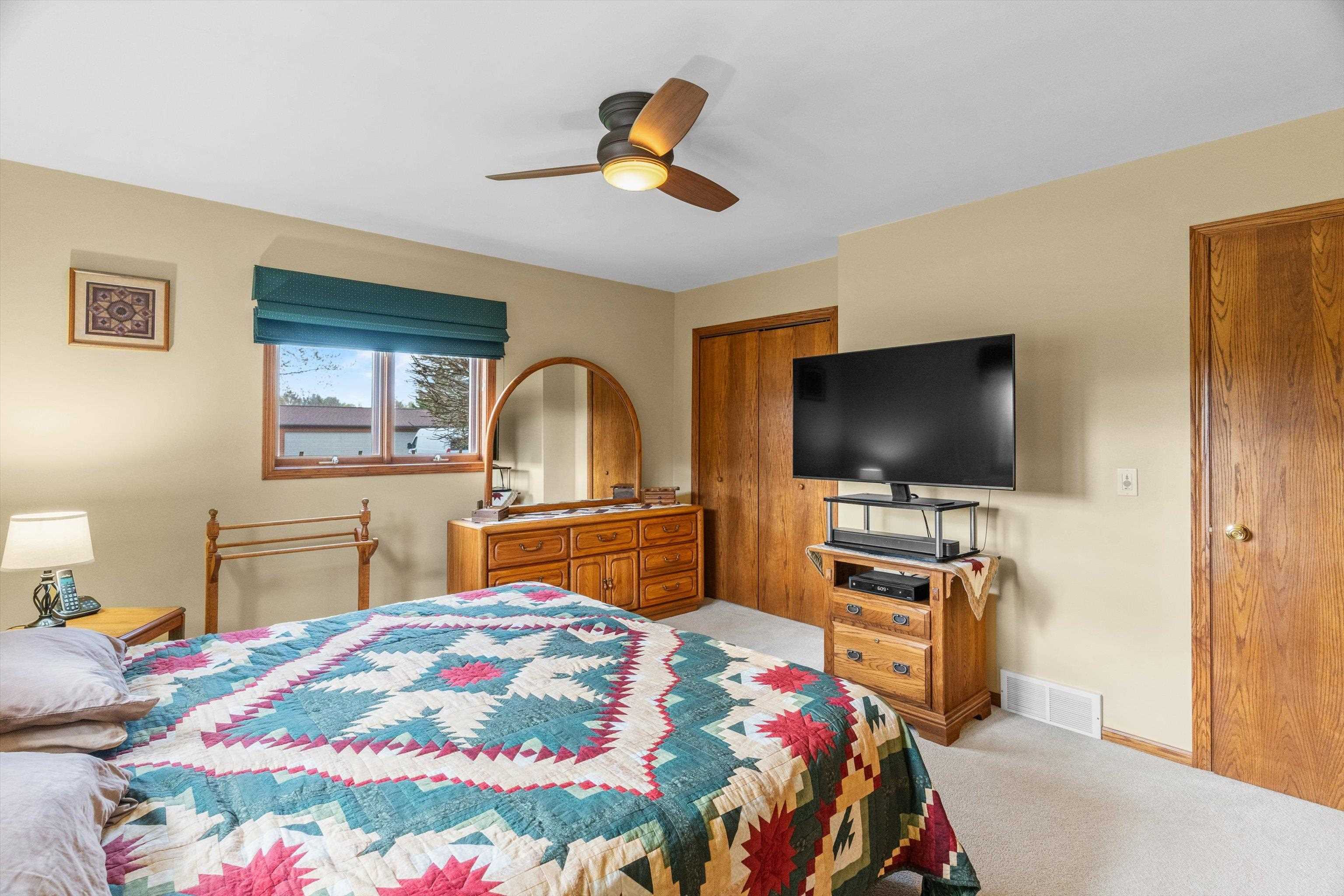 1100 E 25TH STREET, Marshfield, Wisconsin 54449, 3 Bedrooms Bedrooms, ,2 BathroomsBathrooms,Residential,For Sale,1100 E 25TH STREET,22601965