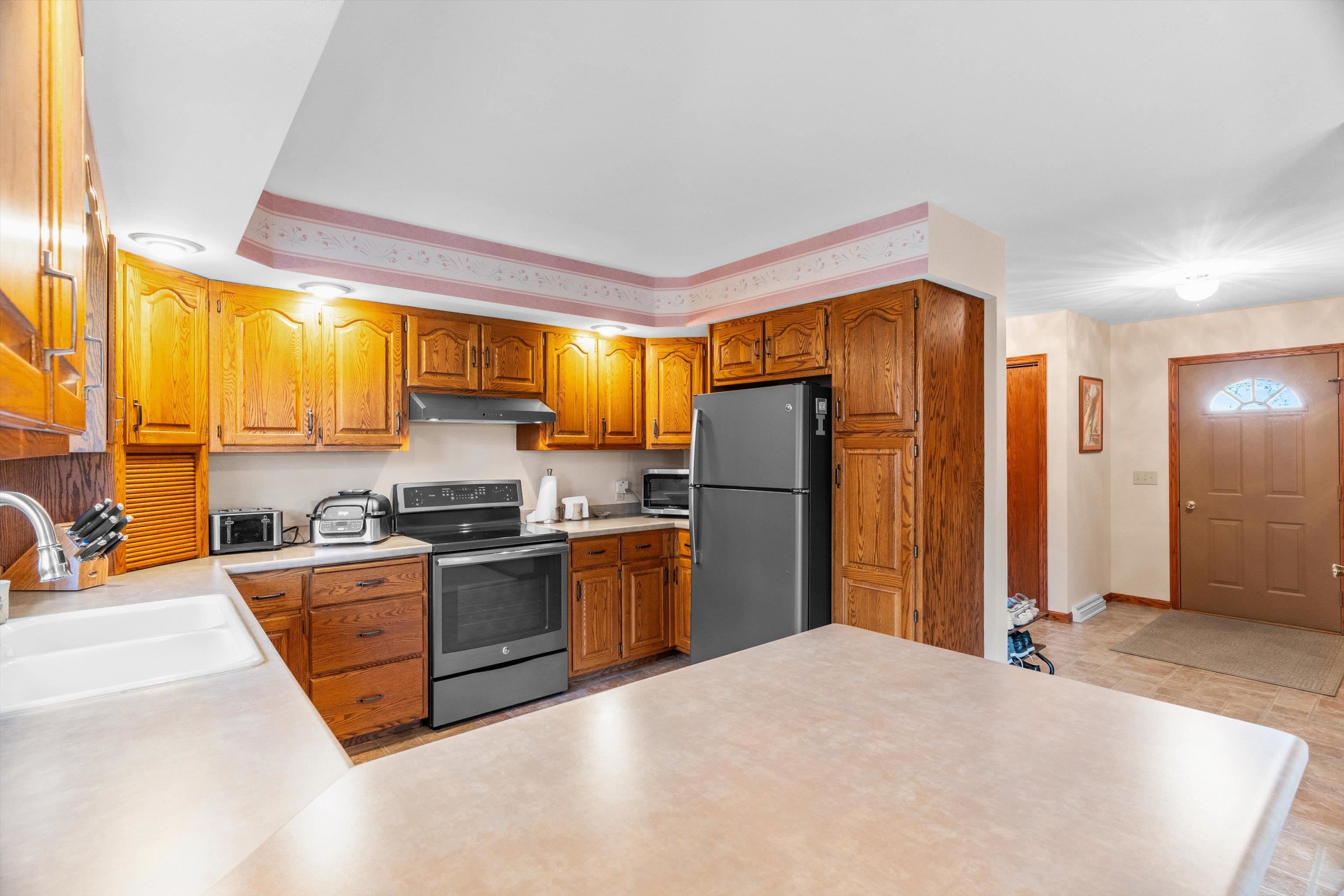 1100 E 25TH STREET, Marshfield, Wisconsin 54449, 3 Bedrooms Bedrooms, ,2 BathroomsBathrooms,Residential,For Sale,1100 E 25TH STREET,22601965