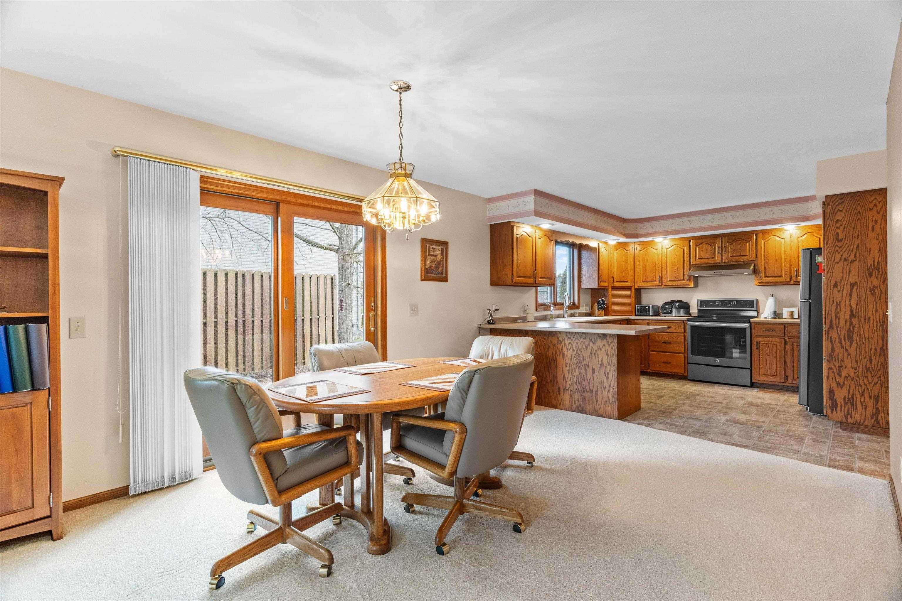 1100 E 25TH STREET, Marshfield, Wisconsin 54449, 3 Bedrooms Bedrooms, ,2 BathroomsBathrooms,Residential,For Sale,1100 E 25TH STREET,22601965
