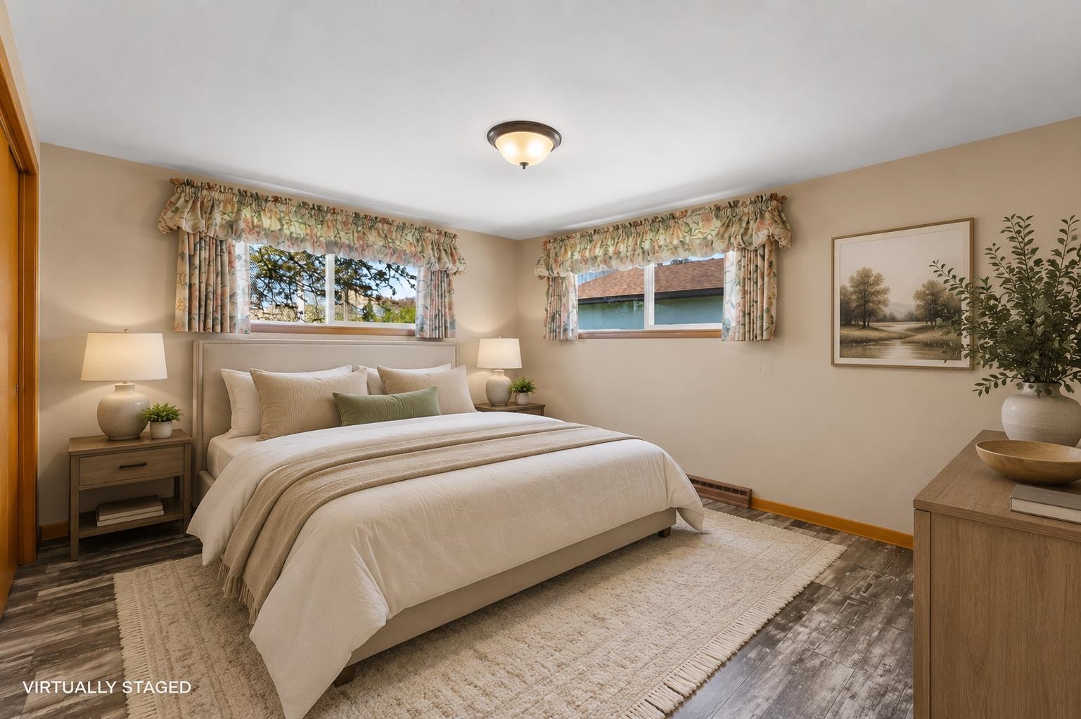 808 N WALNUT AVENUE, Marshfield, Wisconsin 54449, 3 Bedrooms Bedrooms, ,2 BathroomsBathrooms,Residential,For Sale,808 N WALNUT AVENUE,22601971