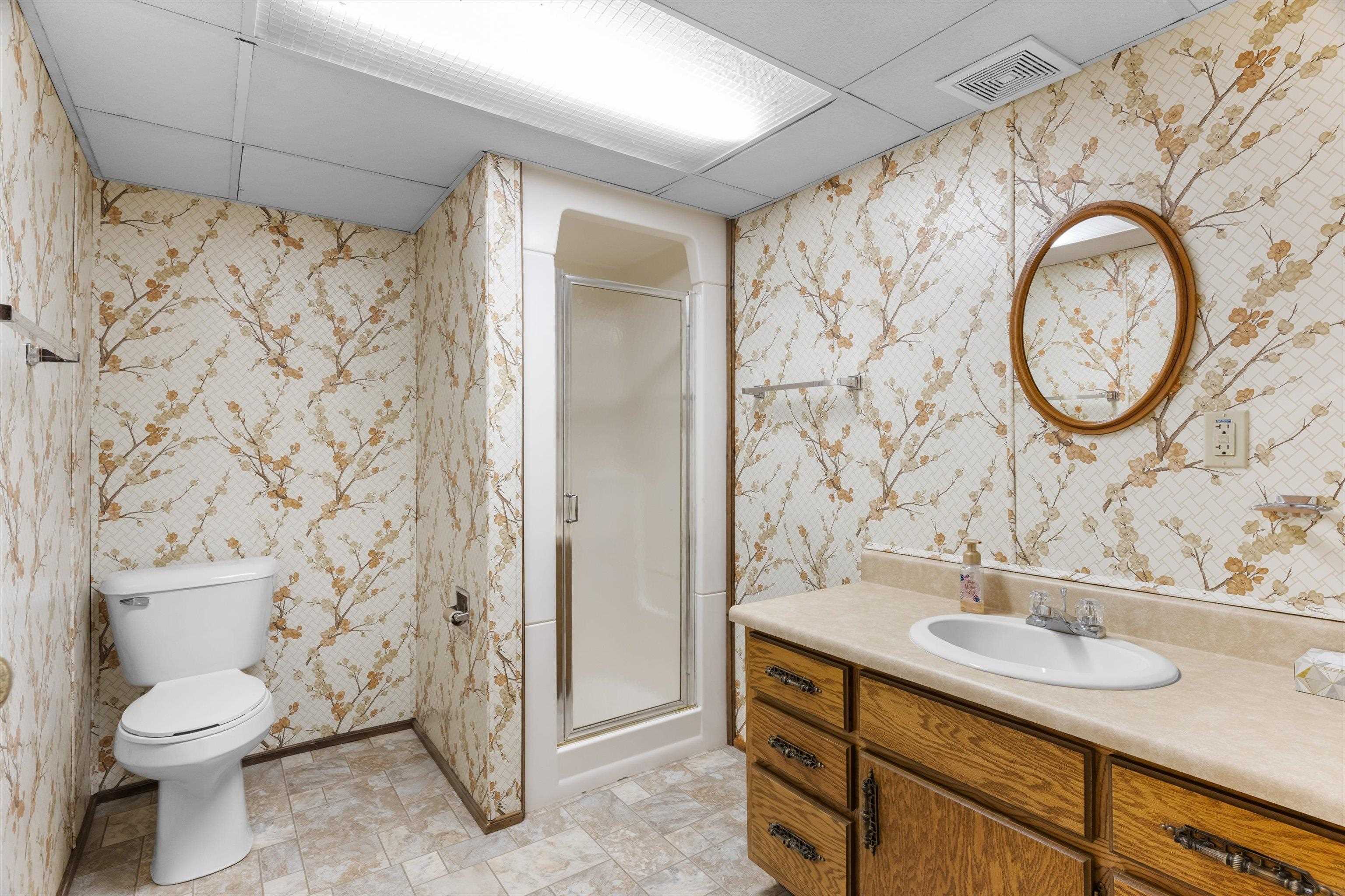 808 N WALNUT AVENUE, Marshfield, Wisconsin 54449, 3 Bedrooms Bedrooms, ,2 BathroomsBathrooms,Residential,For Sale,808 N WALNUT AVENUE,22601971