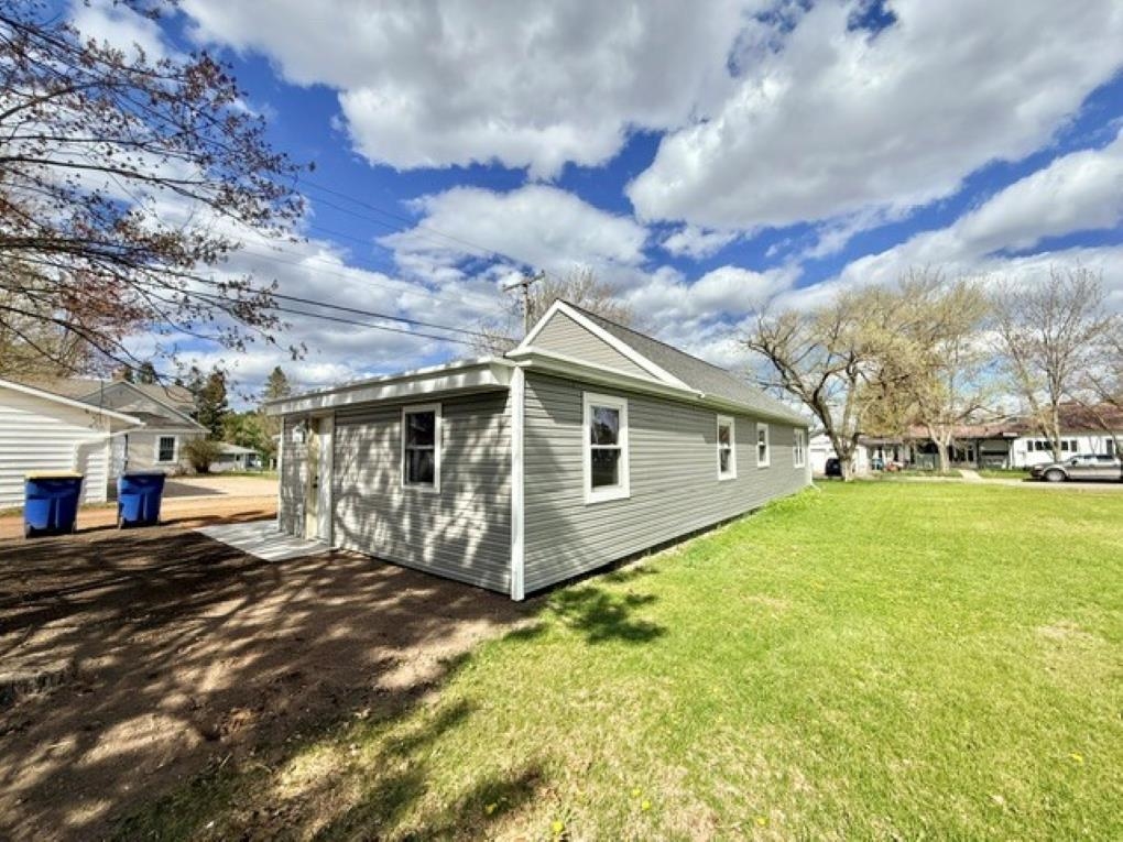 704 SPRUCE STREET, Merrill, Wisconsin 54452, 2 Bedrooms Bedrooms, ,1 BathroomBathrooms,Residential,For Sale,704 SPRUCE STREET,22601972