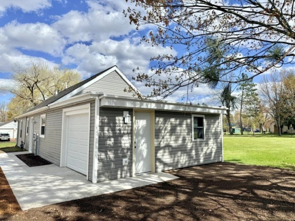 704 SPRUCE STREET, Merrill, Wisconsin 54452, 2 Bedrooms Bedrooms, ,1 BathroomBathrooms,Residential,For Sale,704 SPRUCE STREET,22601972