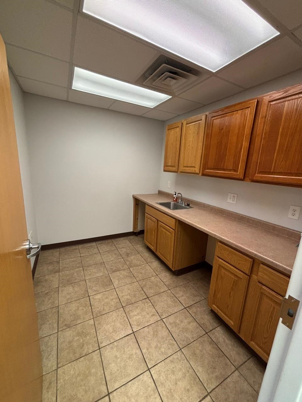 600 3RD STREET NORTH, LA CROSSE, Wisconsin 54601, ,Commercial/industrial,For Rent,600 3RD STREET NORTH,22601974