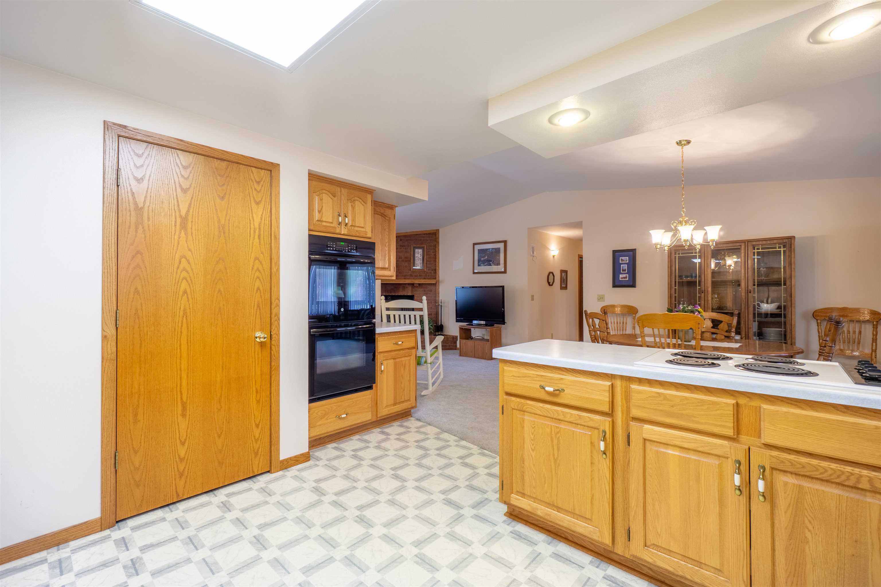 N12094 SUNSET DRIVE, Tomahawk, Wisconsin 54487, 3 Bedrooms Bedrooms, ,2 BathroomsBathrooms,Residential,For Sale,N12094 SUNSET DRIVE,22601977