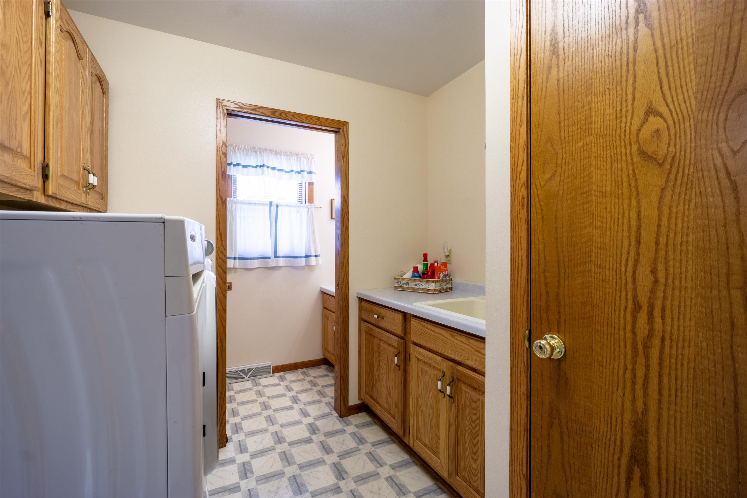 N12094 SUNSET DRIVE, Tomahawk, Wisconsin 54487, 3 Bedrooms Bedrooms, ,2 BathroomsBathrooms,Residential,For Sale,N12094 SUNSET DRIVE,22601977