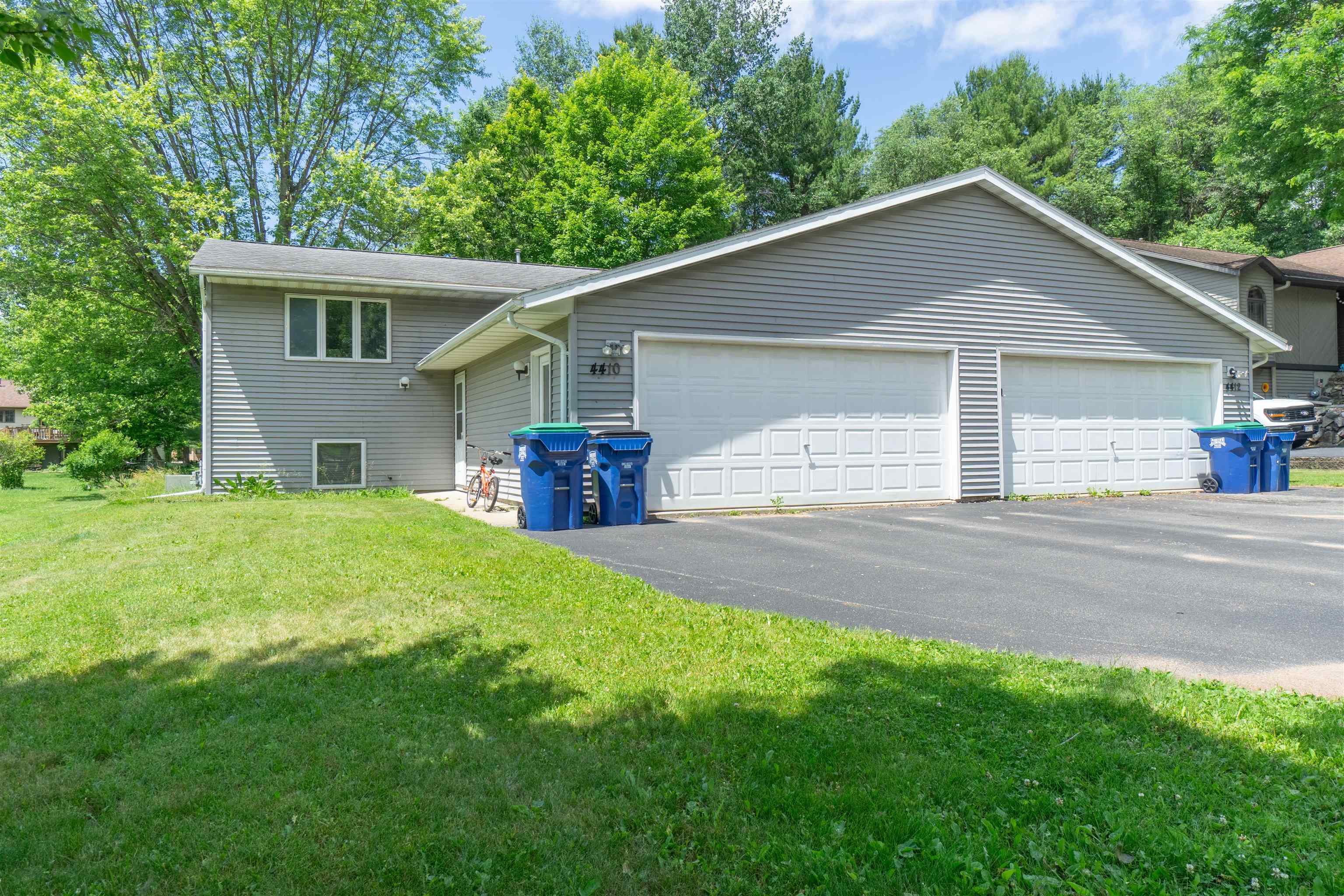 4410-4412 HILLTOP ROAD, Wausau, Wisconsin 54403, 3 Bedrooms Bedrooms, 6 Rooms Rooms,2 BathroomsBathrooms,Multi-family,For Sale,4410-4412 HILLTOP ROAD,22601979