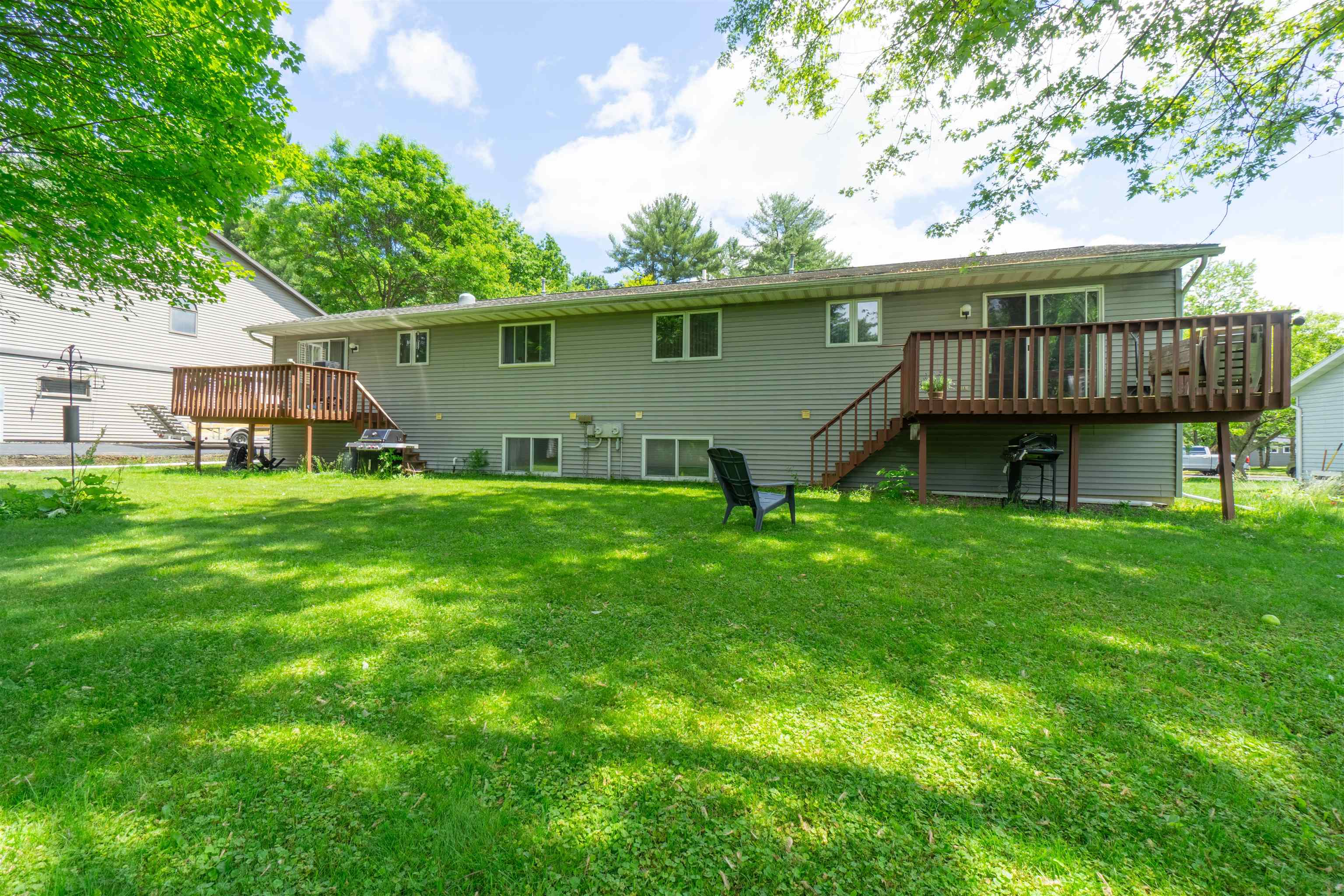 4410-4412 HILLTOP ROAD, Wausau, Wisconsin 54403, 3 Bedrooms Bedrooms, 6 Rooms Rooms,2 BathroomsBathrooms,Multi-family,For Sale,4410-4412 HILLTOP ROAD,22601979