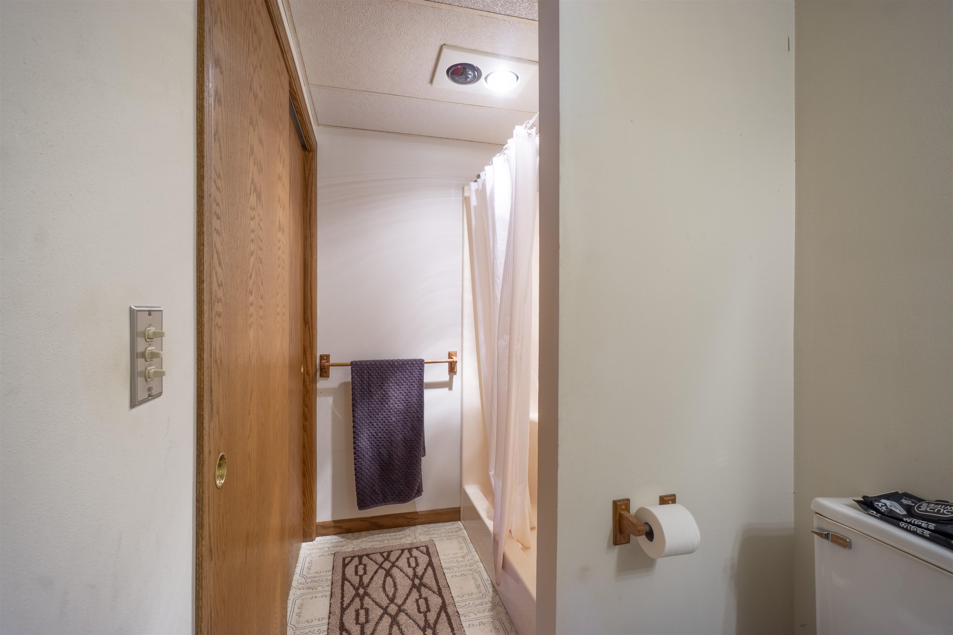 4410-4412 HILLTOP ROAD, Wausau, Wisconsin 54403, 3 Bedrooms Bedrooms, 6 Rooms Rooms,2 BathroomsBathrooms,Multi-family,For Sale,4410-4412 HILLTOP ROAD,22601979