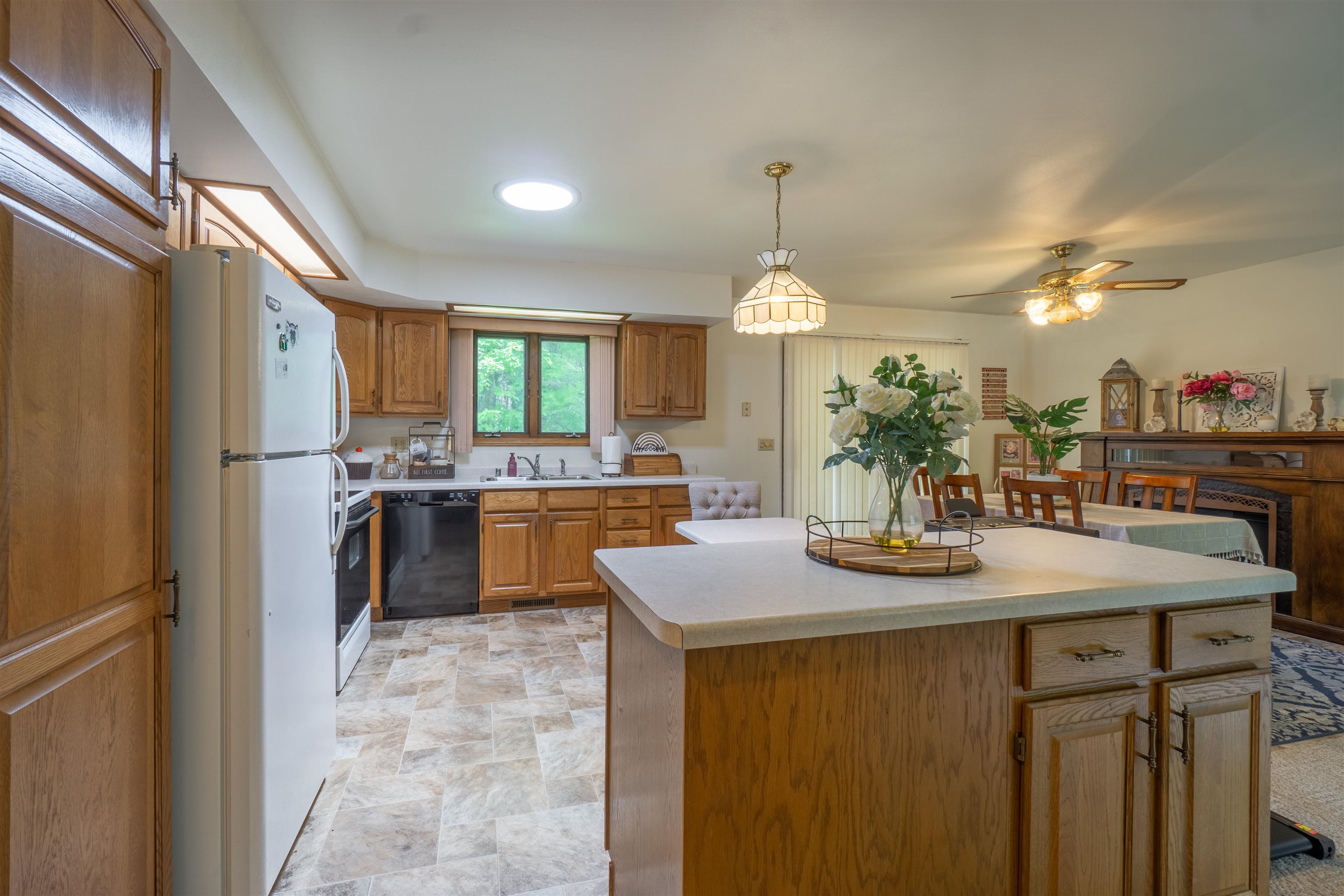 4410-4412 HILLTOP ROAD, Wausau, Wisconsin 54403, 3 Bedrooms Bedrooms, 6 Rooms Rooms,2 BathroomsBathrooms,Multi-family,For Sale,4410-4412 HILLTOP ROAD,22601979