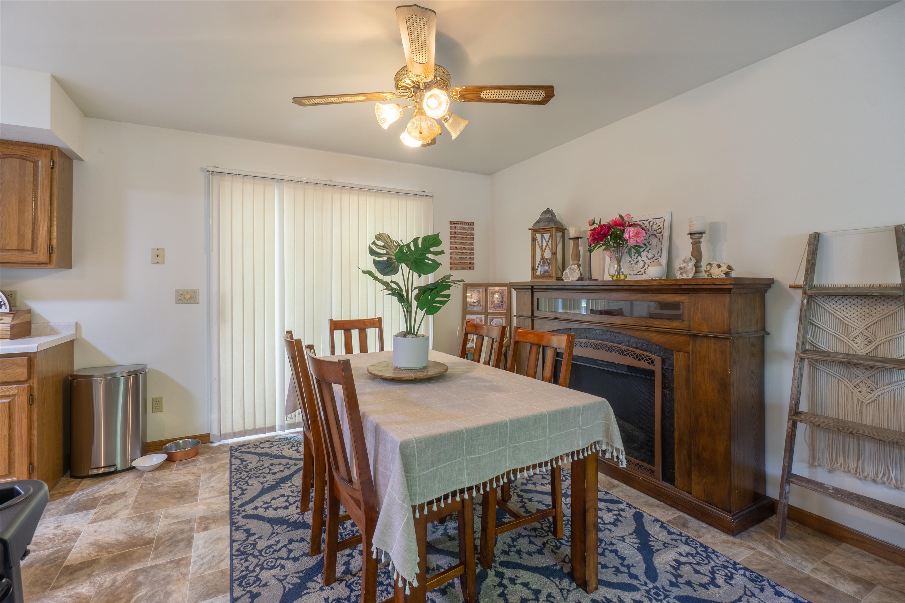4410-4412 HILLTOP ROAD, Wausau, Wisconsin 54403, 3 Bedrooms Bedrooms, 6 Rooms Rooms,2 BathroomsBathrooms,Multi-family,For Sale,4410-4412 HILLTOP ROAD,22601979