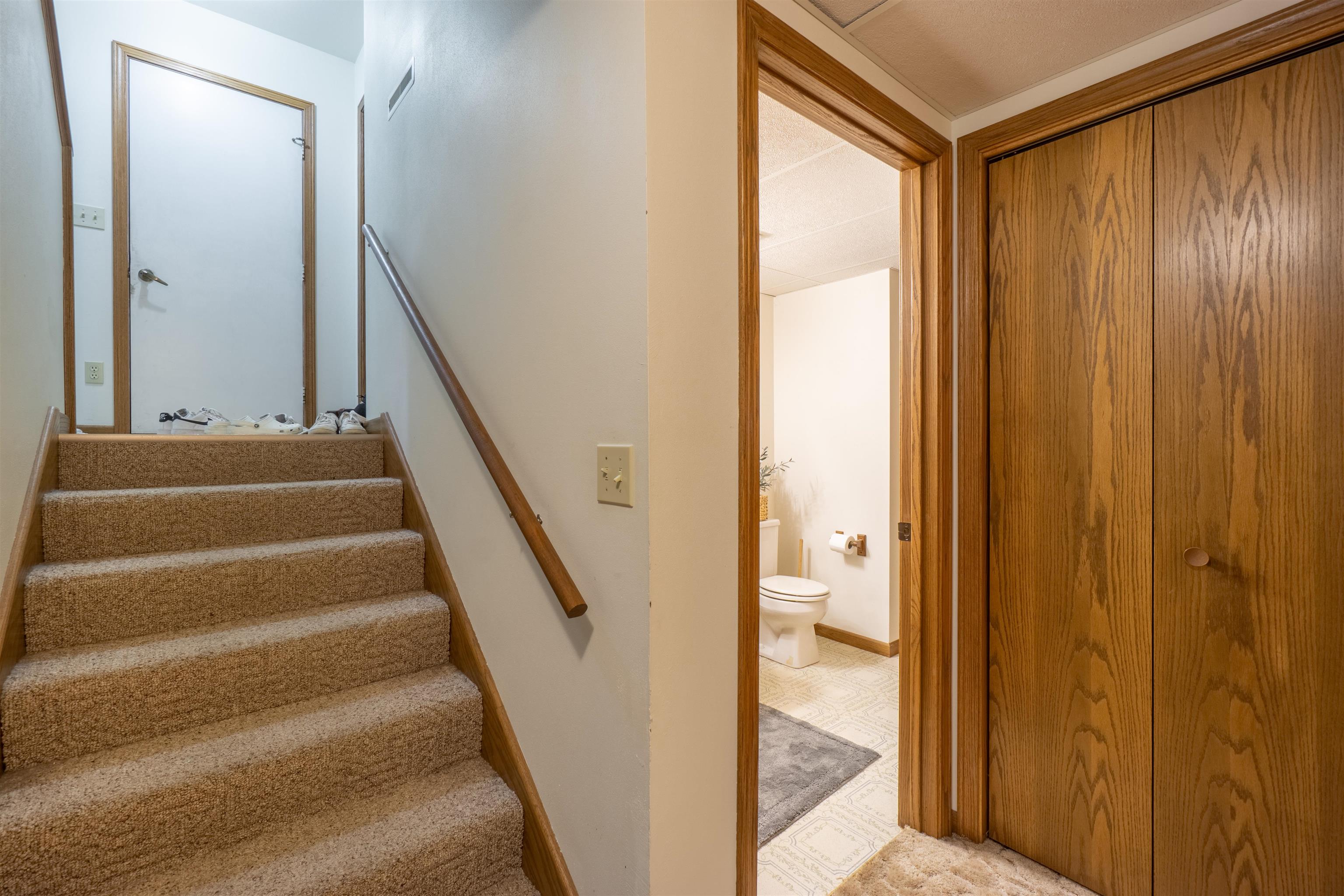4410-4412 HILLTOP ROAD, Wausau, Wisconsin 54403, 3 Bedrooms Bedrooms, 6 Rooms Rooms,2 BathroomsBathrooms,Multi-family,For Sale,4410-4412 HILLTOP ROAD,22601979