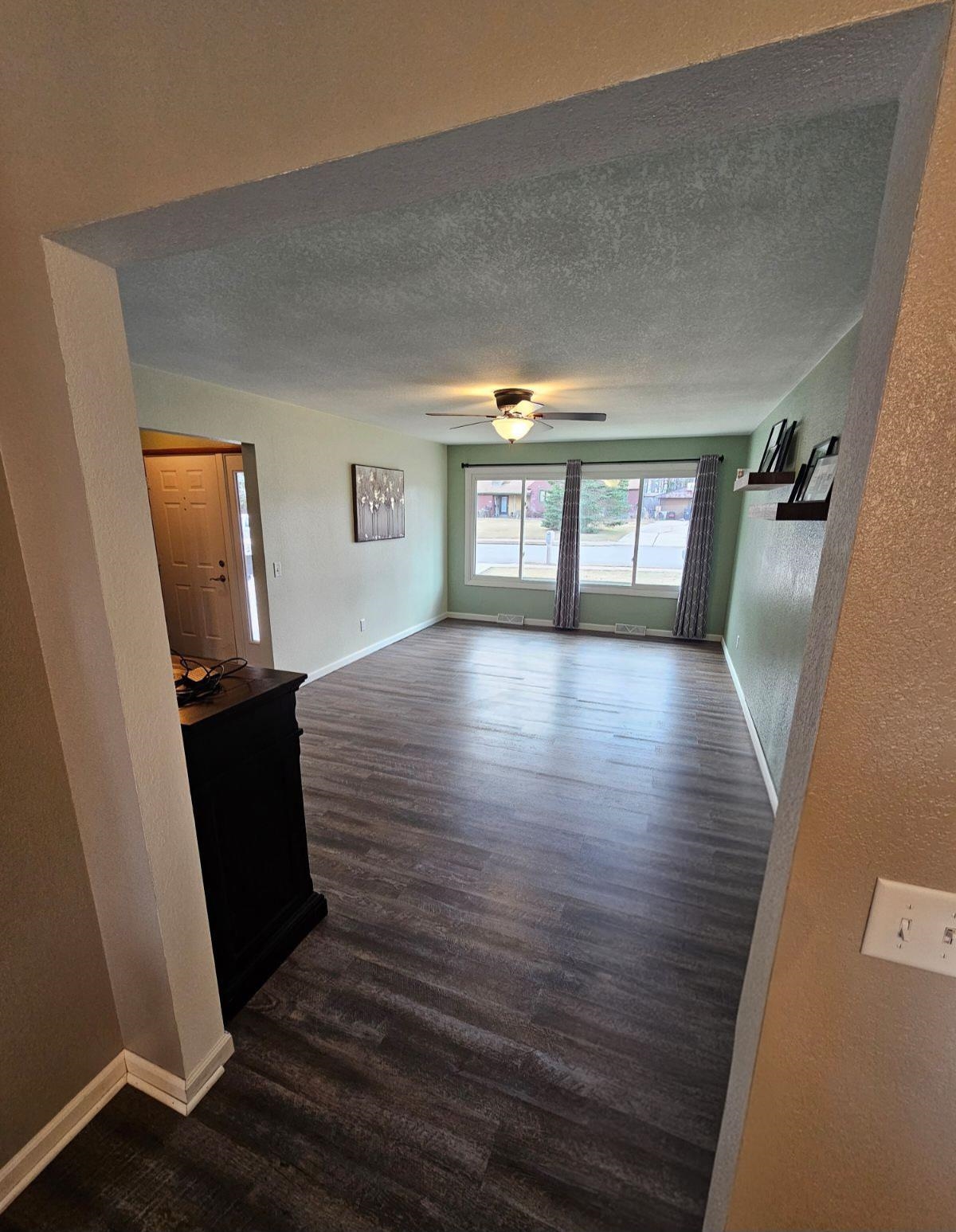 1909 S PALMETTO AVENUE, Marshfield, Wisconsin 54449, 3 Bedrooms Bedrooms, ,1 BathroomBathrooms,Residential,For Sale,1909 S PALMETTO AVENUE,22601981
