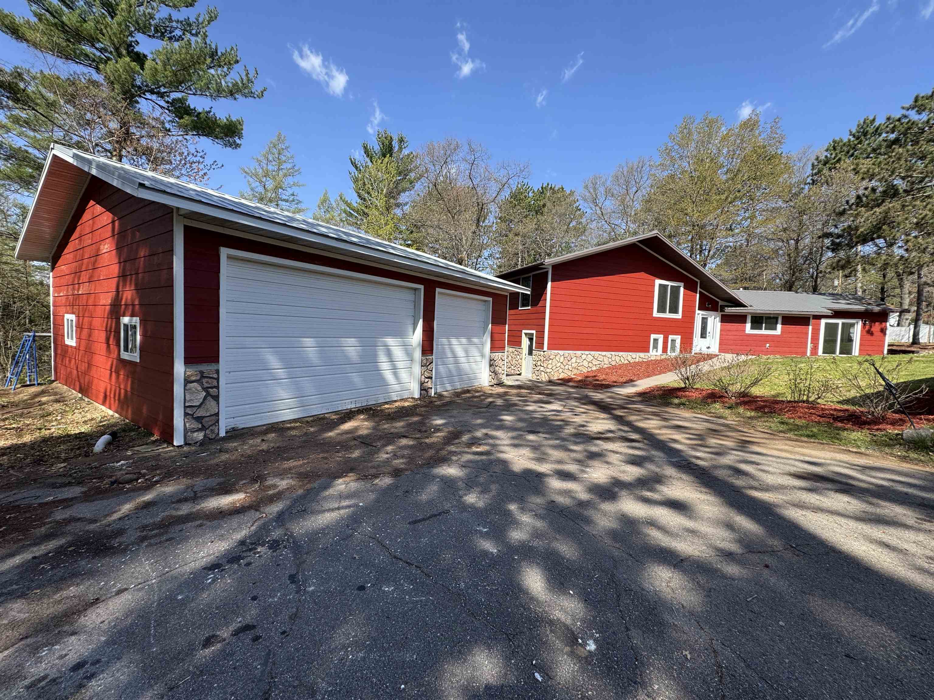 619 Cheryl Avenue, Tomahawk, Wisconsin 54487, 5 Bedrooms Bedrooms, ,2 BathroomsBathrooms,Residential,For Sale,619 Cheryl Avenue,22601983