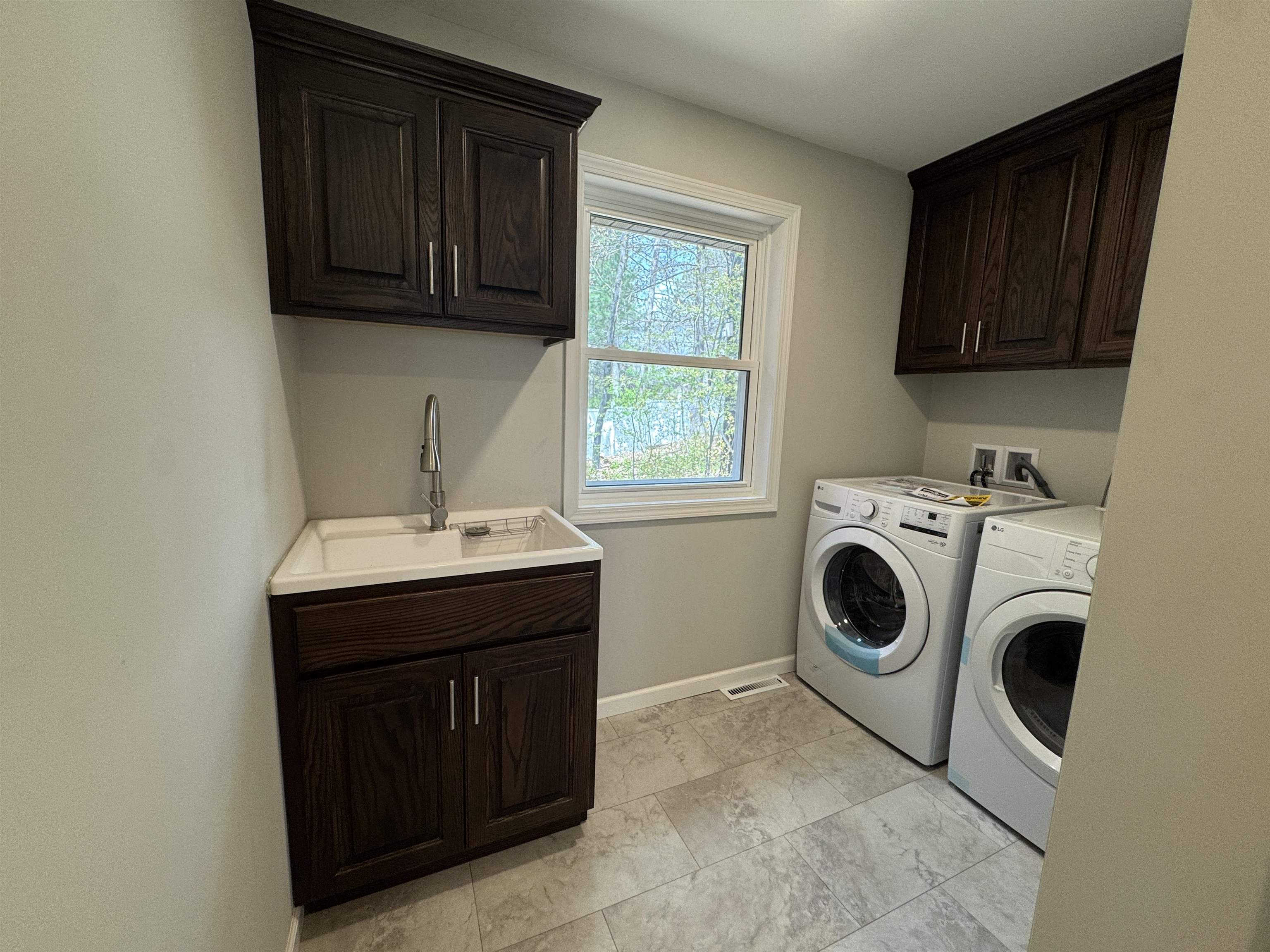 619 Cheryl Avenue, Tomahawk, Wisconsin 54487, 5 Bedrooms Bedrooms, ,2 BathroomsBathrooms,Residential,For Sale,619 Cheryl Avenue,22601983
