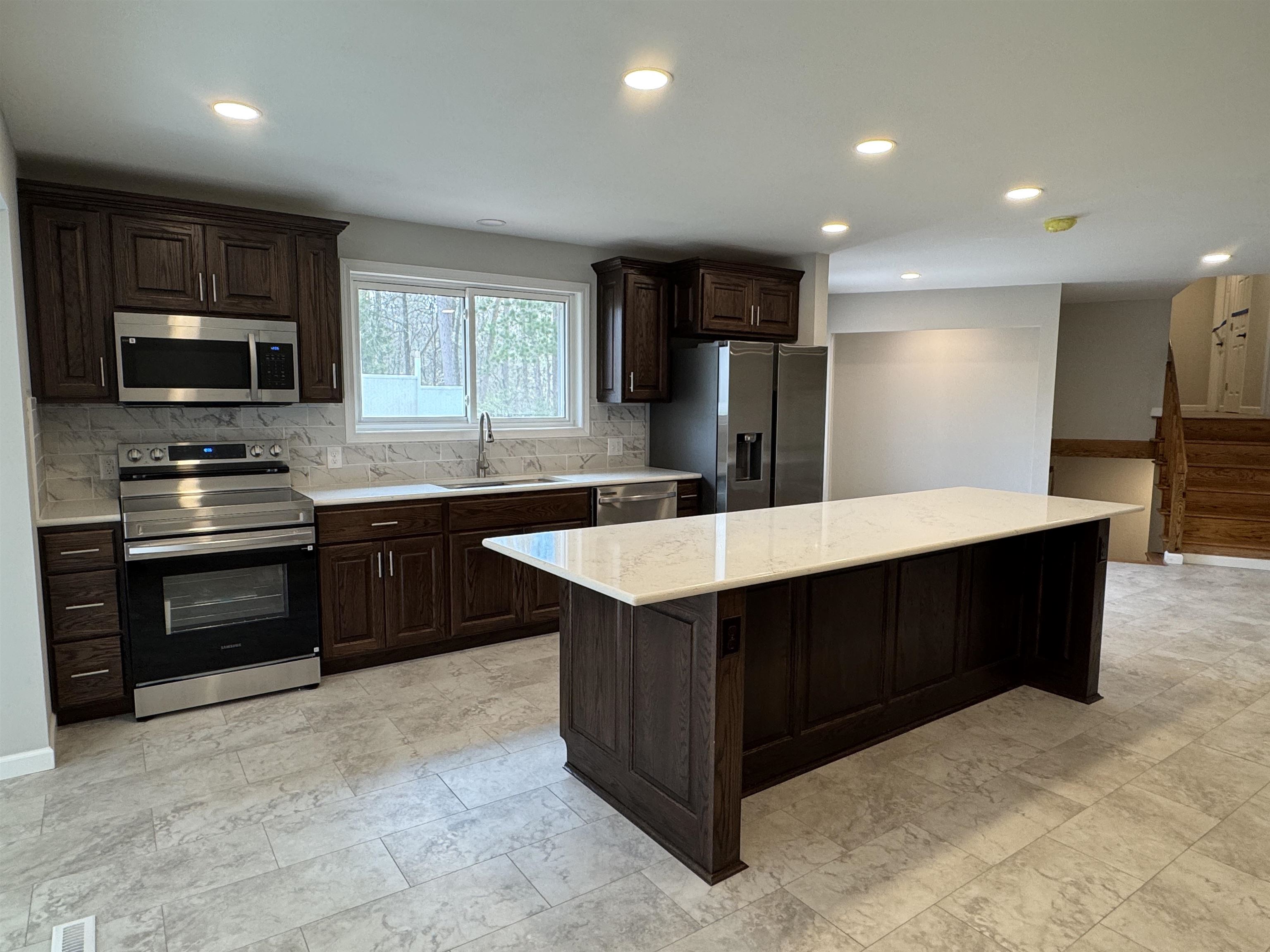 619 Cheryl Avenue, Tomahawk, Wisconsin 54487, 5 Bedrooms Bedrooms, ,2 BathroomsBathrooms,Residential,For Sale,619 Cheryl Avenue,22601983