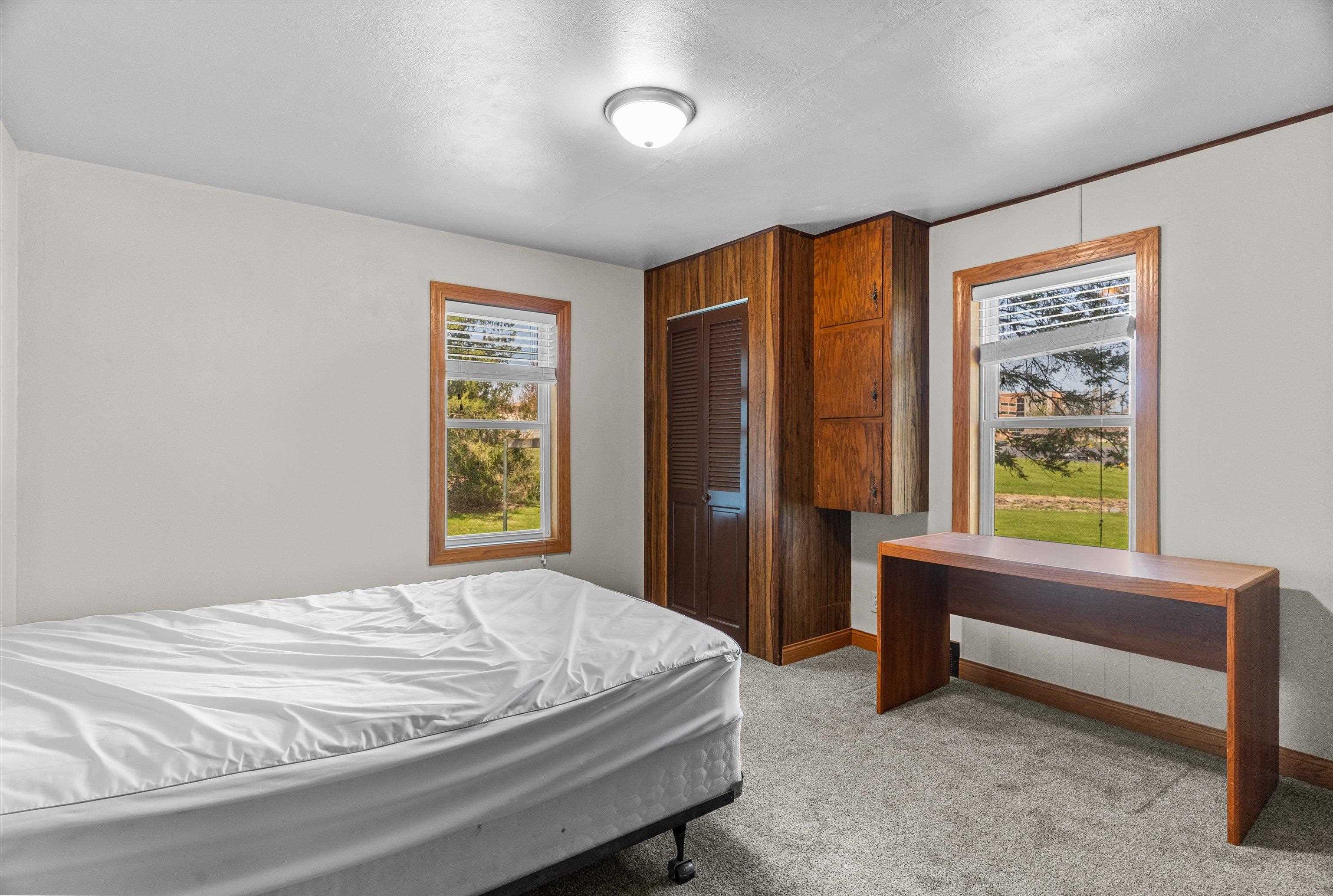 612 N WALNUT AVENUE, Marshfield, Wisconsin 54449, 4 Bedrooms Bedrooms, ,1 BathroomBathrooms,Residential,For Sale,612 N WALNUT AVENUE,22601988