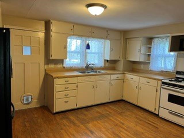 916 SPRUCE STREET, Wausau, Wisconsin 54401, 2 Bedrooms Bedrooms, ,1 BathroomBathrooms,Residential,For Sale,916 SPRUCE STREET,22601996