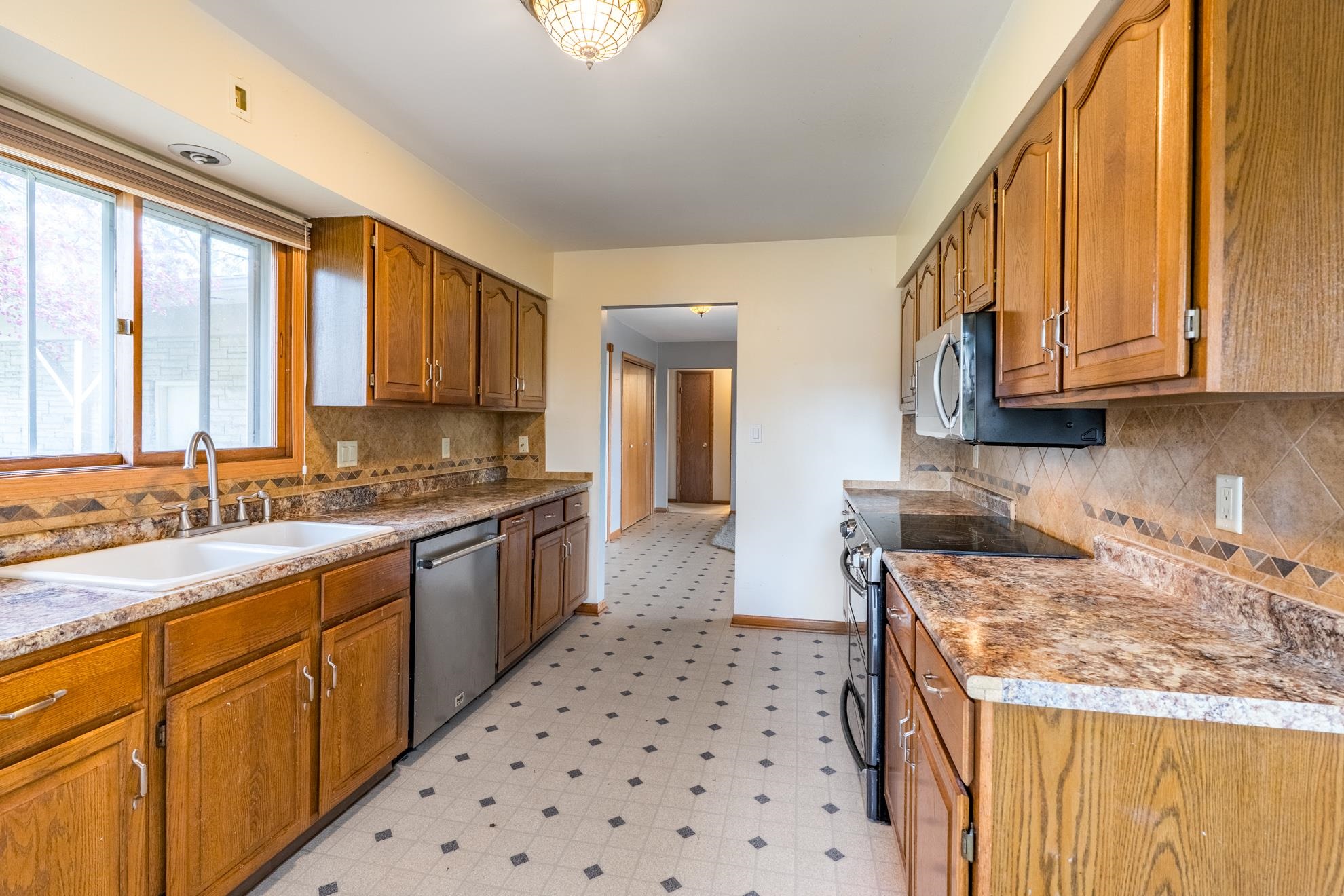 1235 ELM STREET, Wausau, Wisconsin 54401, 4 Bedrooms Bedrooms, ,2 BathroomsBathrooms,Residential,For Sale,1235 ELM STREET,22602000