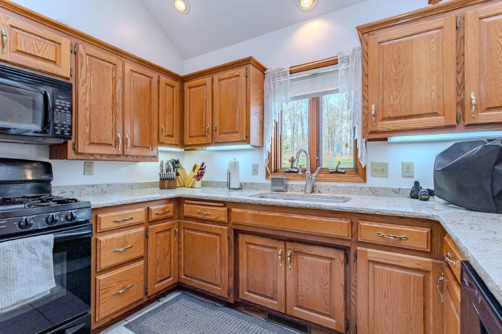 N7912 ELM TREE LANE, Wittenberg, Wisconsin 54499, 3 Bedrooms Bedrooms, ,3 BathroomsBathrooms,Residential,For Sale,N7912 ELM TREE LANE,22602001