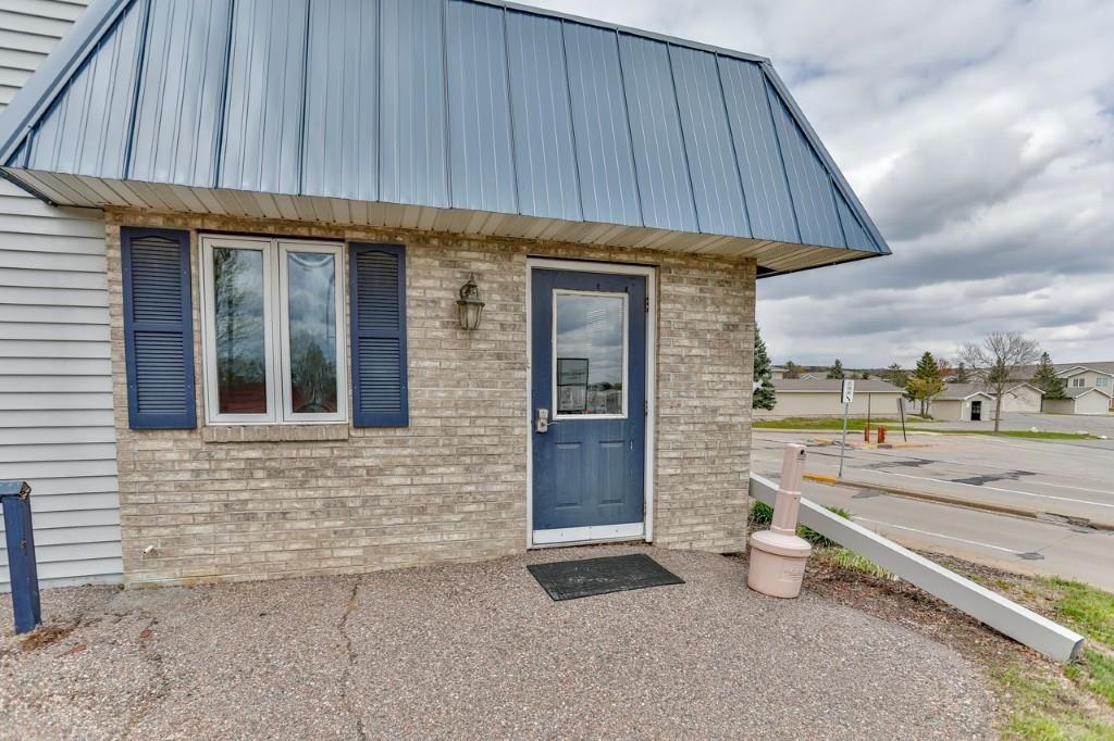 2402 GRAND AVENUE, Wausau, Wisconsin 54403, ,Commercial/industrial,For Rent,2402 GRAND AVENUE,22602007
