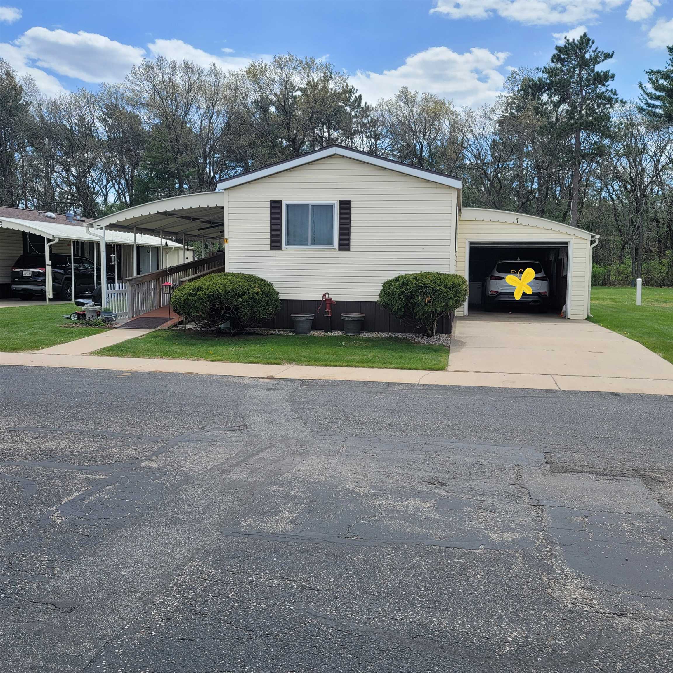 8311 STATE HIGHWAY 13 SOUTH, Wisconsin Rapids, Wisconsin 54494, 2 Bedrooms Bedrooms, ,2 BathroomsBathrooms,Residential,For Sale,8311 STATE HIGHWAY 13 SOUTH,22602016