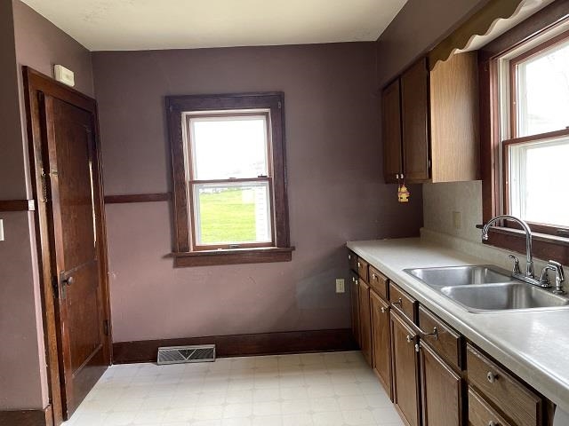 915 WESTERN STREET, Marshfield, Wisconsin 54449, 2 Bedrooms Bedrooms, ,1 BathroomBathrooms,Residential,For Sale,915 WESTERN STREET,22602020