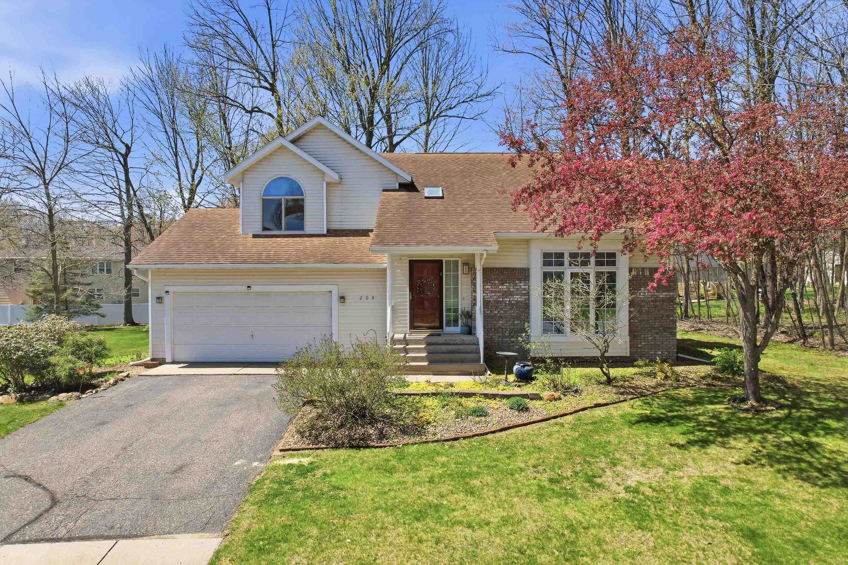 208 GREENWOOD DRIVE, Rothschild, Wisconsin 54474, 4 Bedrooms Bedrooms, ,2 BathroomsBathrooms,Residential,For Sale,208 GREENWOOD DRIVE,22602021