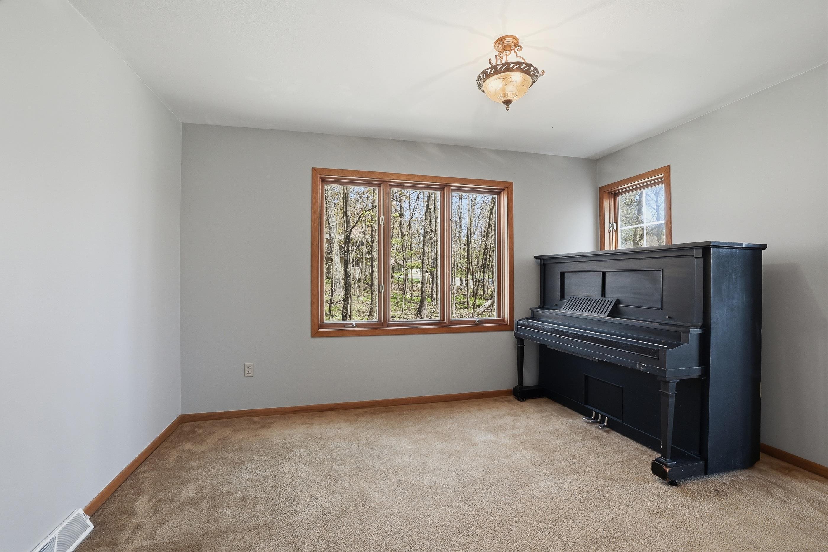 208 GREENWOOD DRIVE, Rothschild, Wisconsin 54474, 4 Bedrooms Bedrooms, ,2 BathroomsBathrooms,Residential,For Sale,208 GREENWOOD DRIVE,22602021