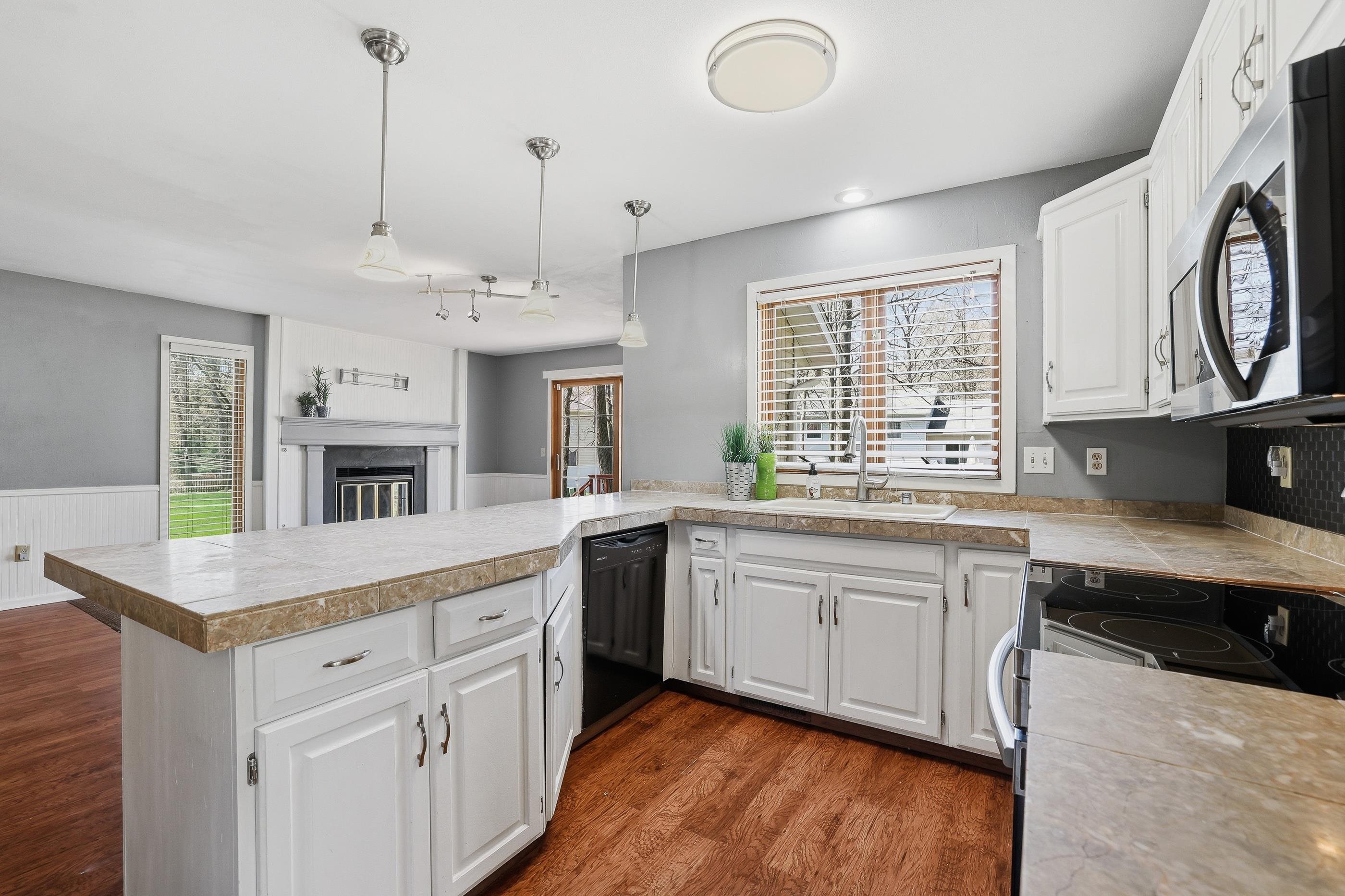 208 GREENWOOD DRIVE, Rothschild, Wisconsin 54474, 4 Bedrooms Bedrooms, ,2 BathroomsBathrooms,Residential,For Sale,208 GREENWOOD DRIVE,22602021