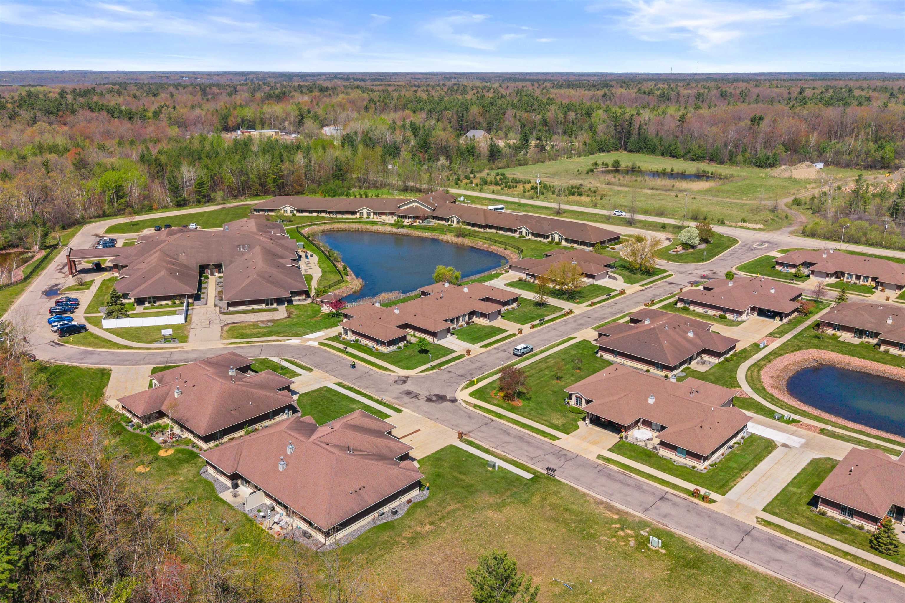 1901 BLUEBELL LANE, Stevens Point, Wisconsin 54482, 2 Bedrooms Bedrooms, 48 Rooms Rooms,2 BathroomsBathrooms,Residential,For Sale,1901 BLUEBELL LANE,22602023