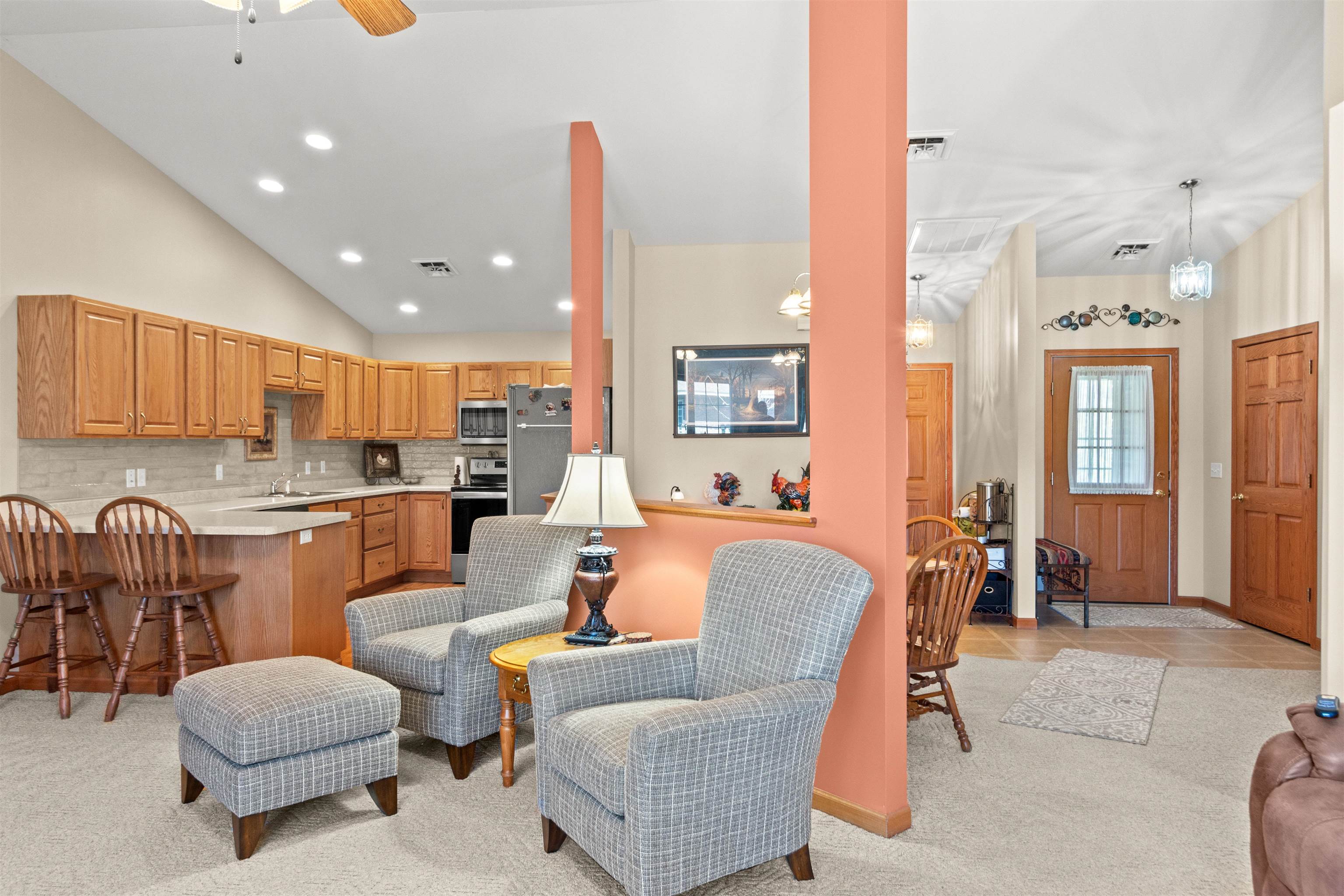 1901 BLUEBELL LANE, Stevens Point, Wisconsin 54482, 2 Bedrooms Bedrooms, 48 Rooms Rooms,2 BathroomsBathrooms,Residential,For Sale,1901 BLUEBELL LANE,22602023
